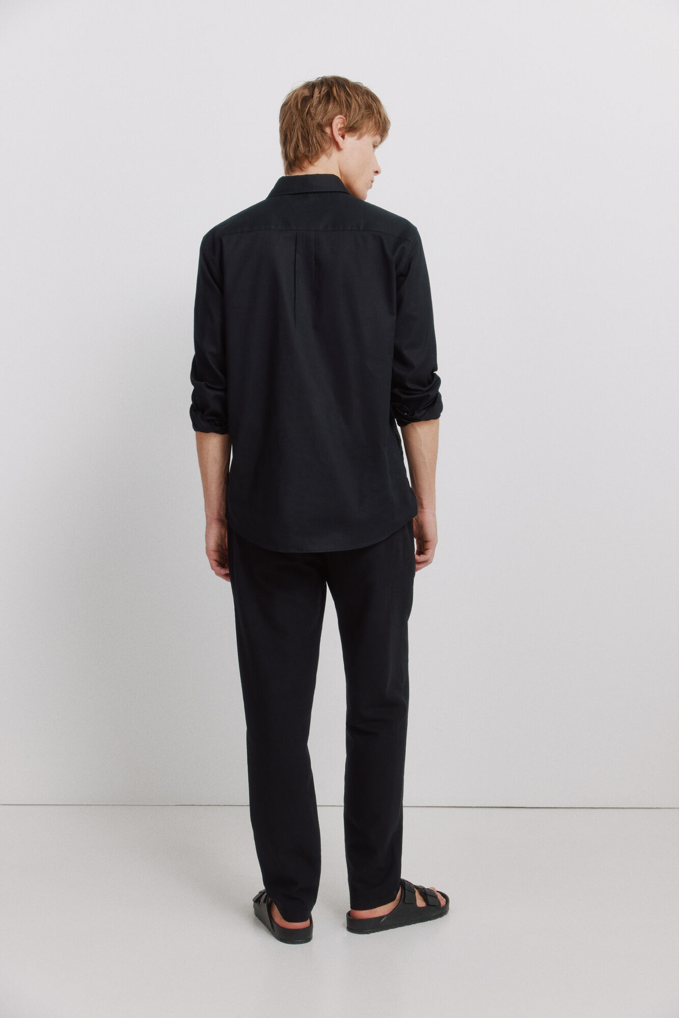 Springfield Pantal&oacute;n chino comfort fit de lino negro