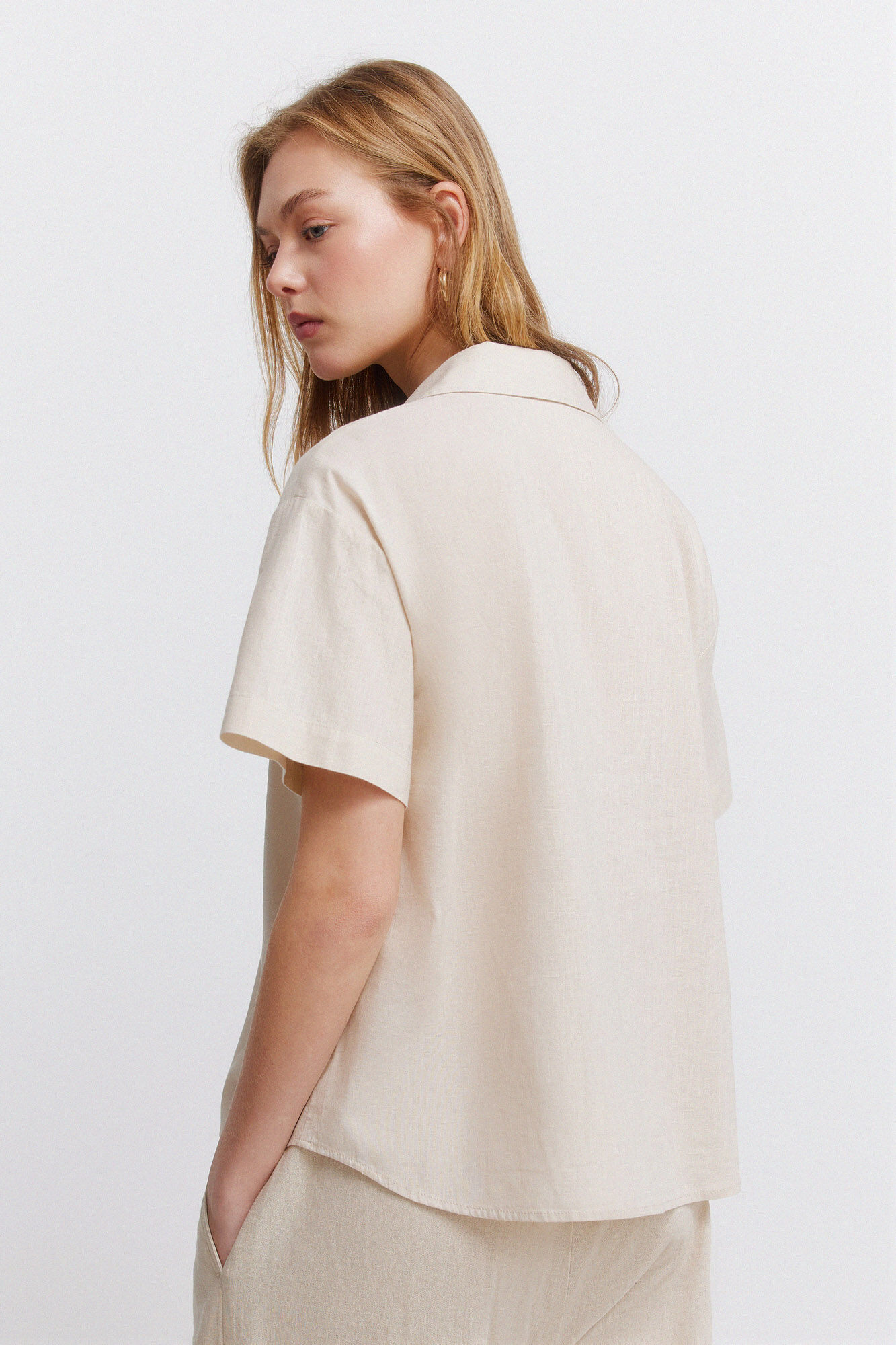 Springfield Camisa de lino de manga corta beige
