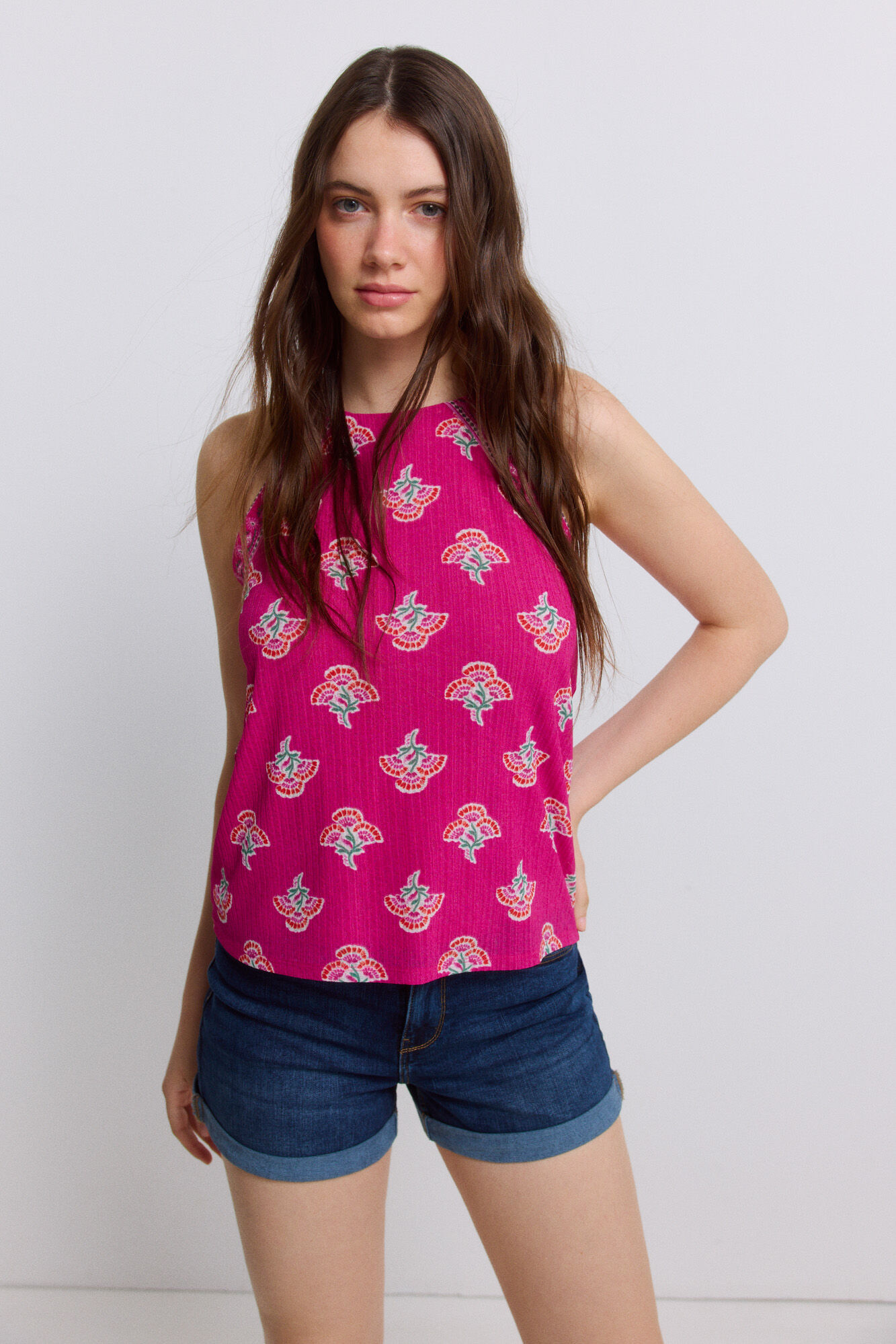 Springfield Playera cuello halter estampada fucsia