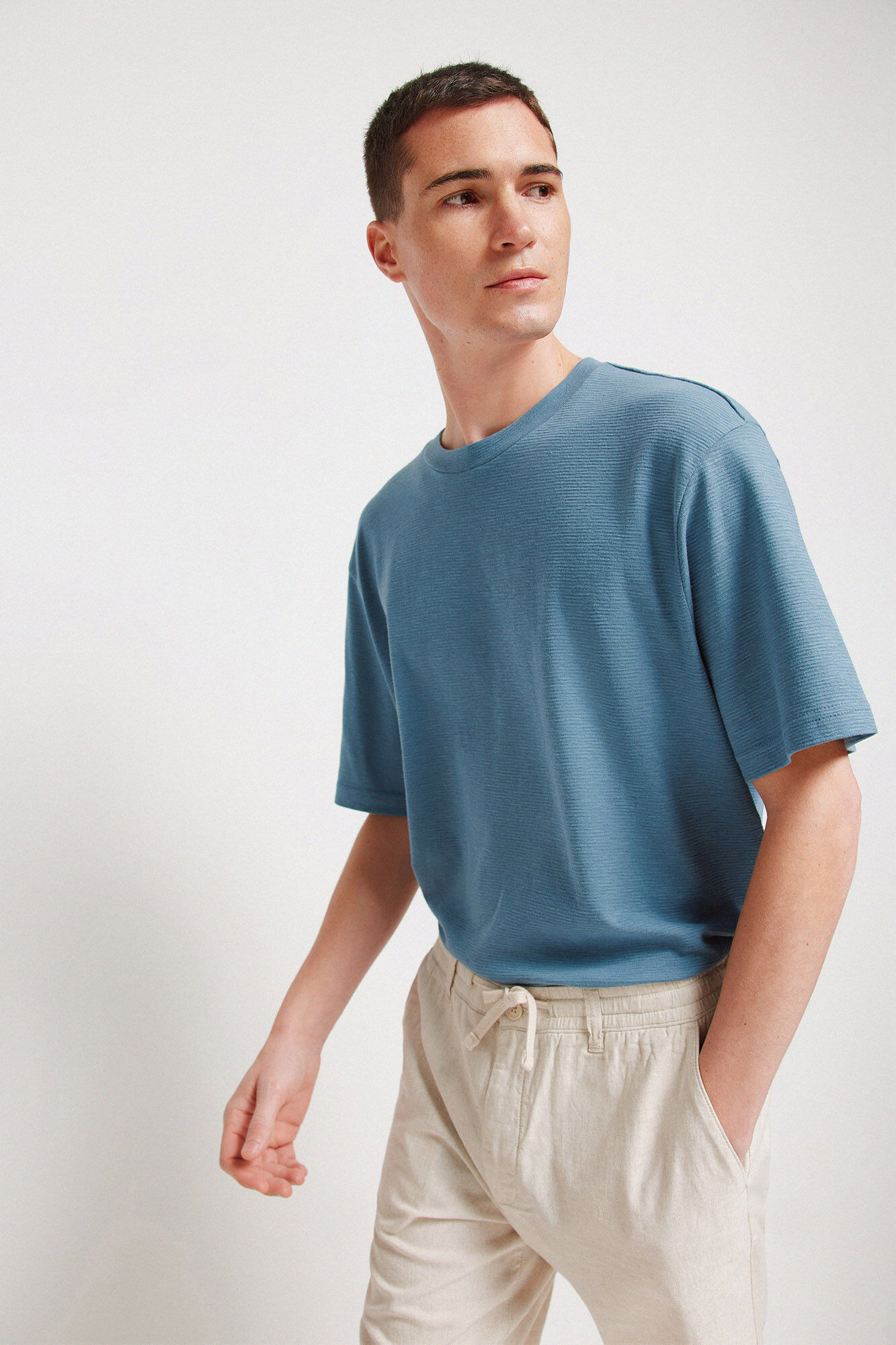 Springfield Bermudas slim fit c&oacute;modas de lino beige