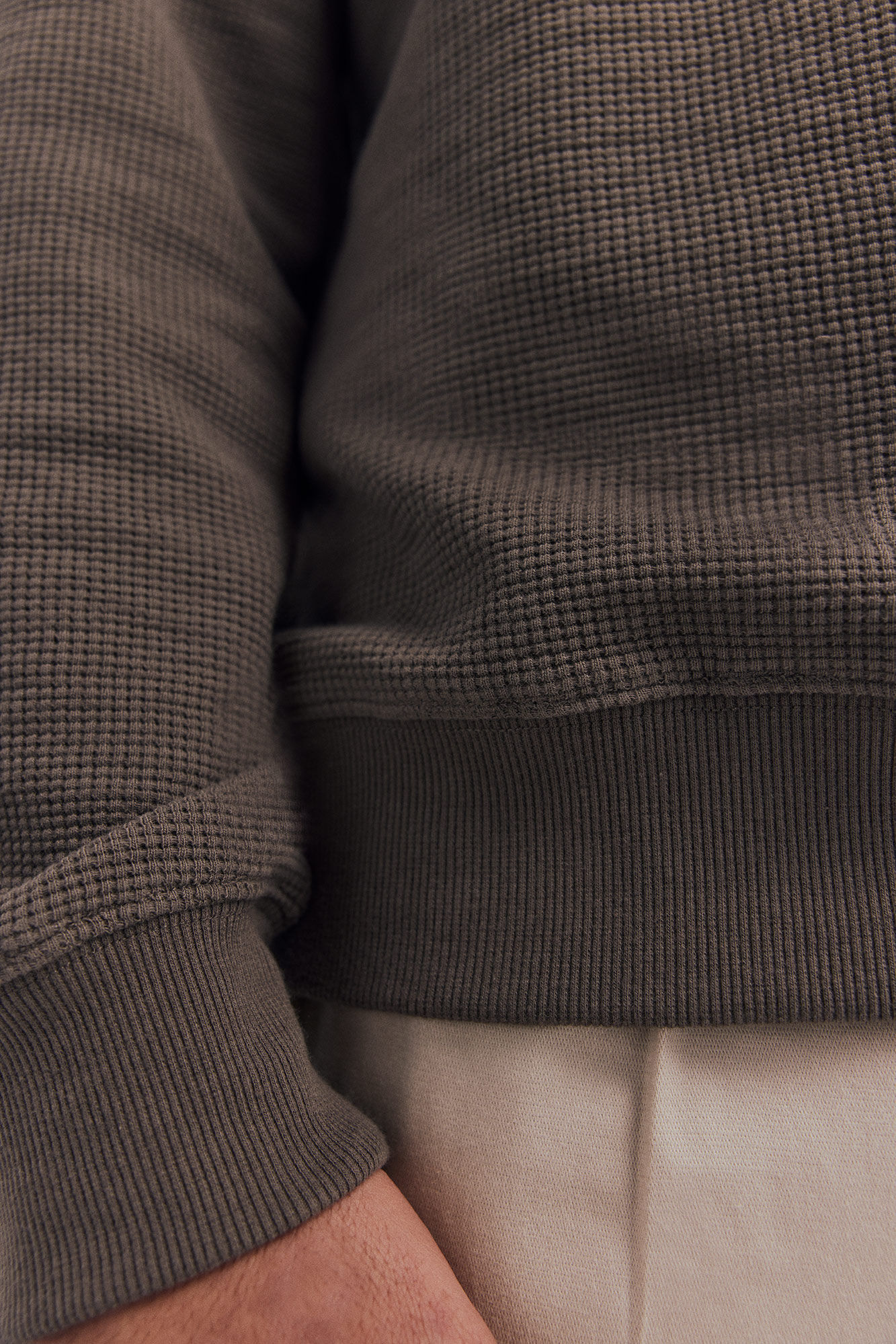 Springfield playera de manga larga con dise&ntilde;o de gofre caf&eacute;