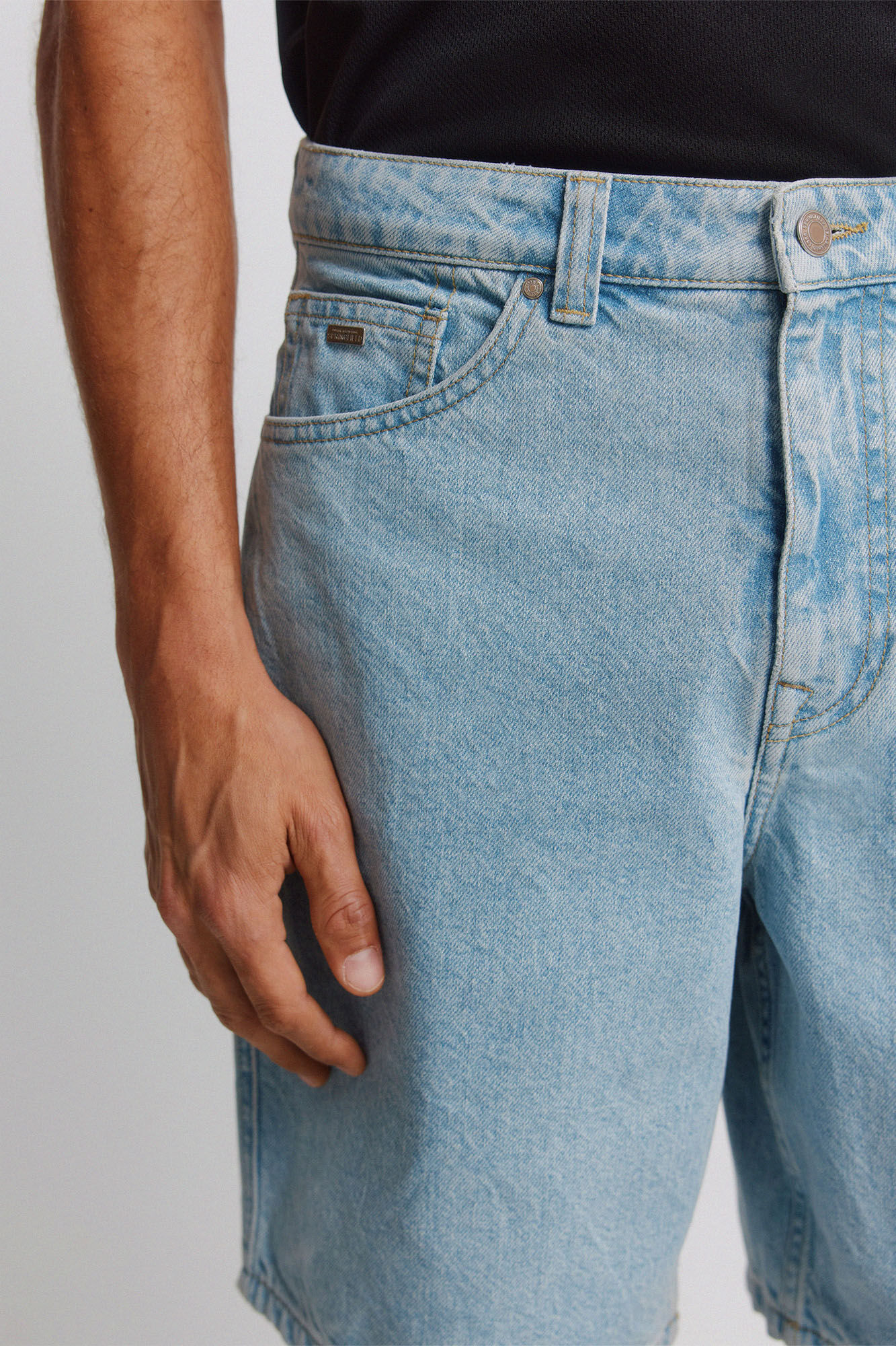 Springfield Bermuda de mezclilla straight fit azul