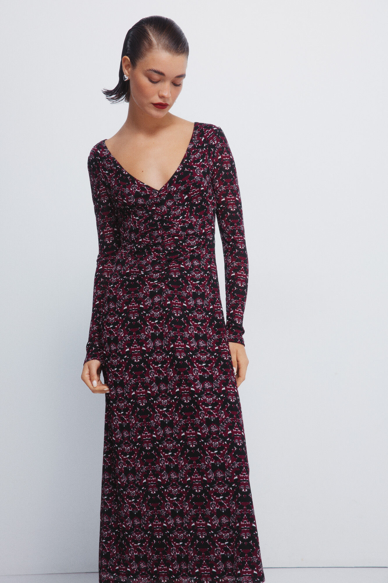 Springfield Vestido midi estampado con escote fruncido negro