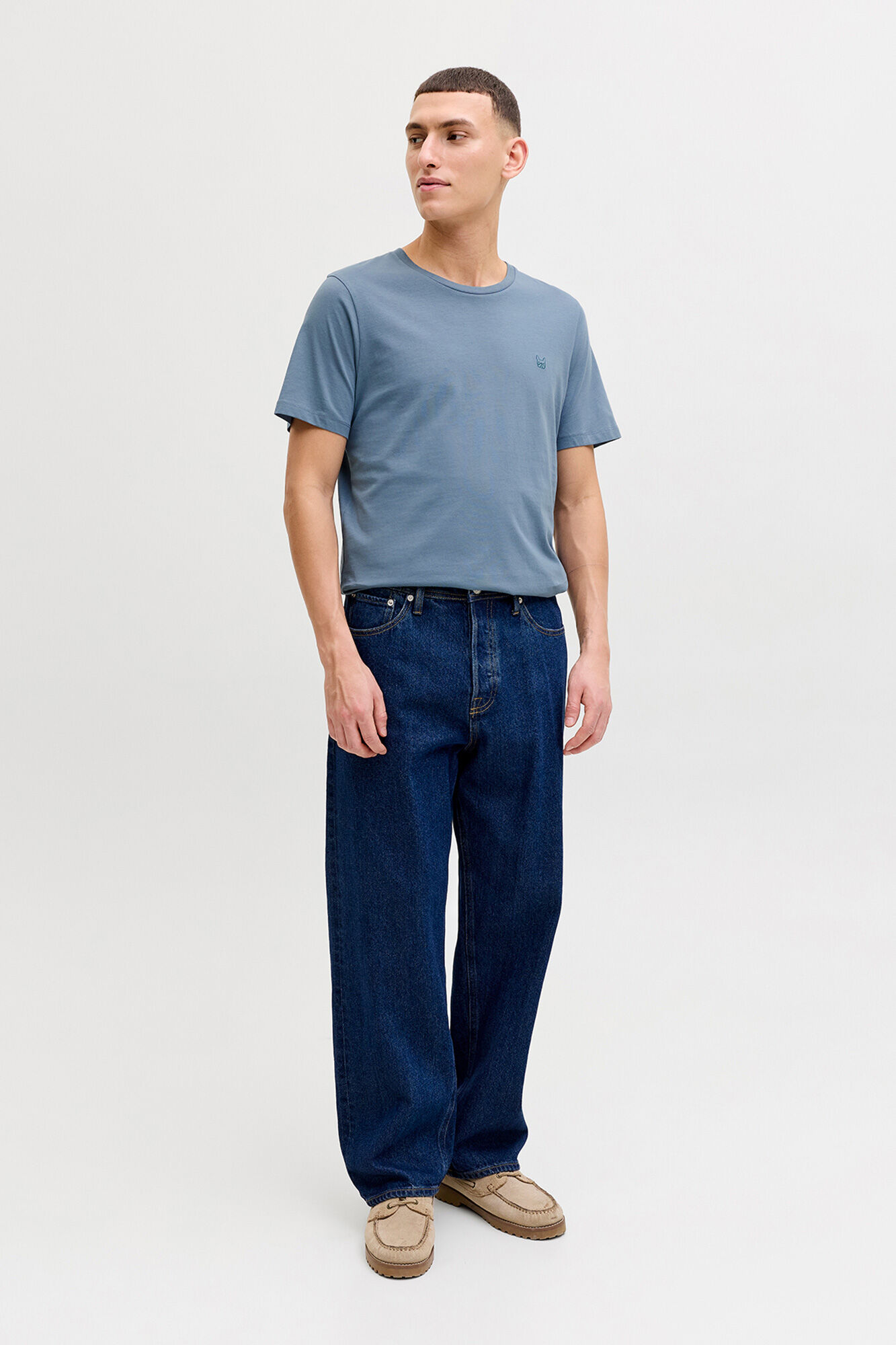 Jack & Jones Playera slim fit de algod&oacute;n con logo icono gris