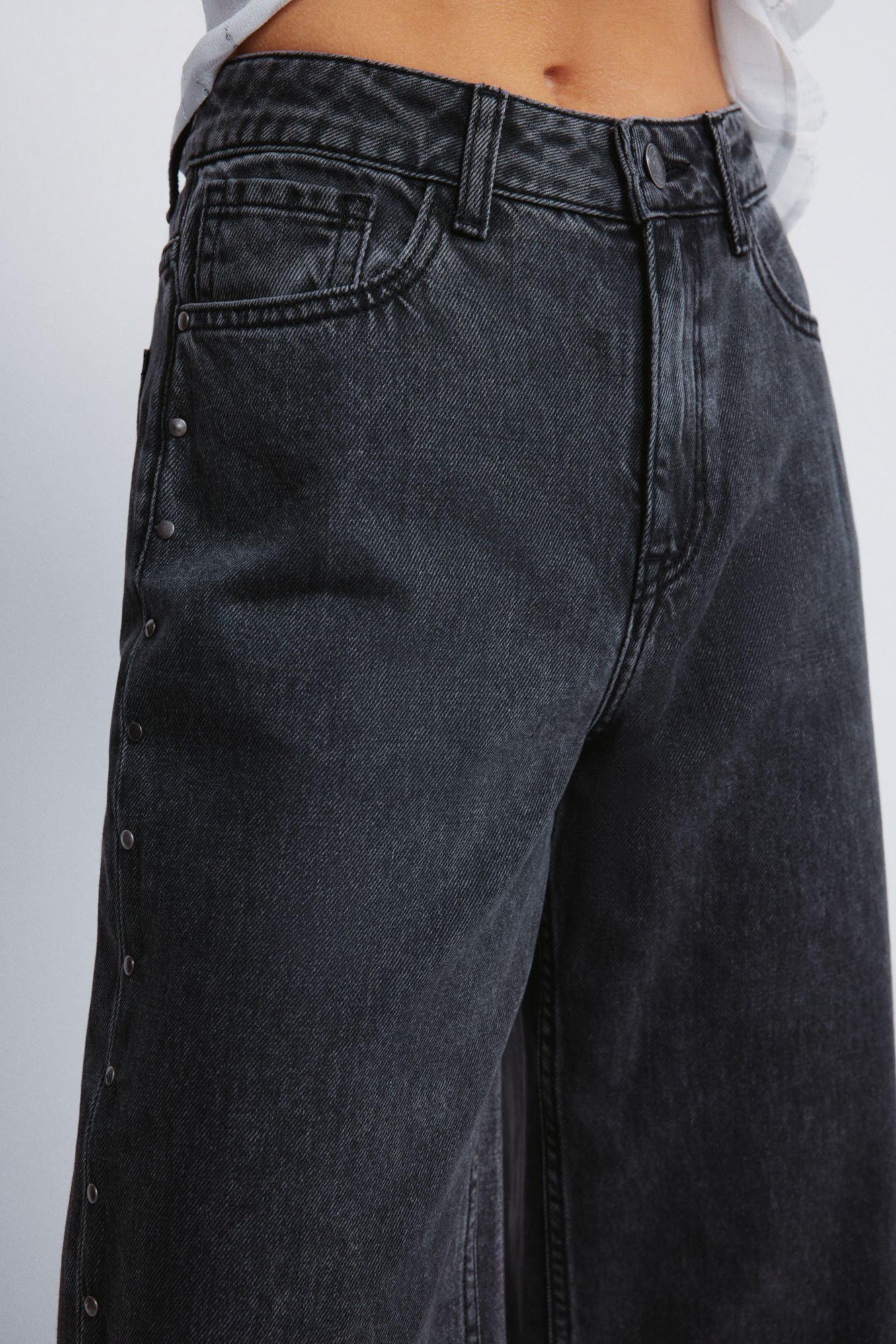 Springfield Jeans con tachuelas anchas  negro