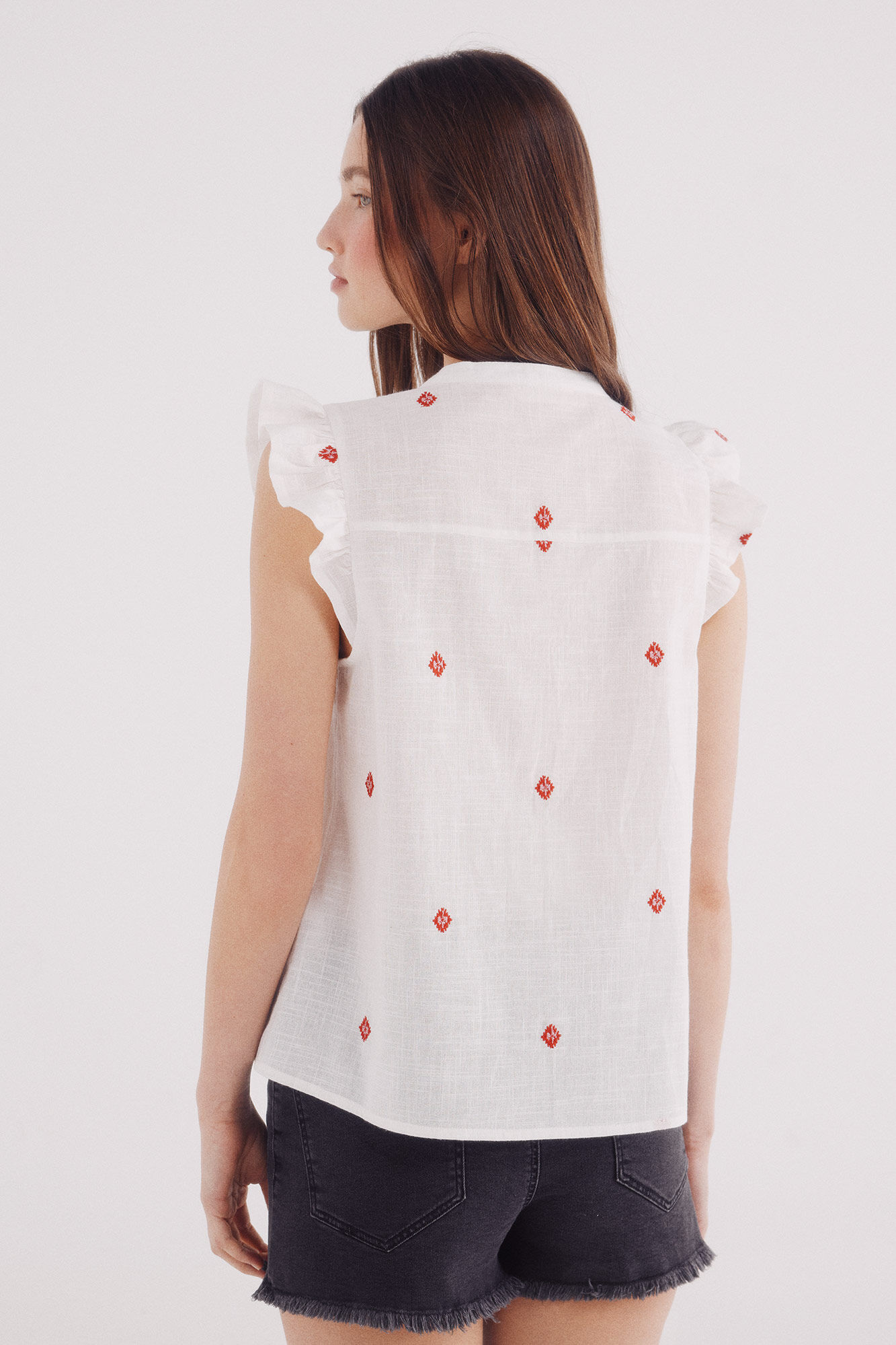 Springfield Blusa bordados geom&eacute;tricos beige