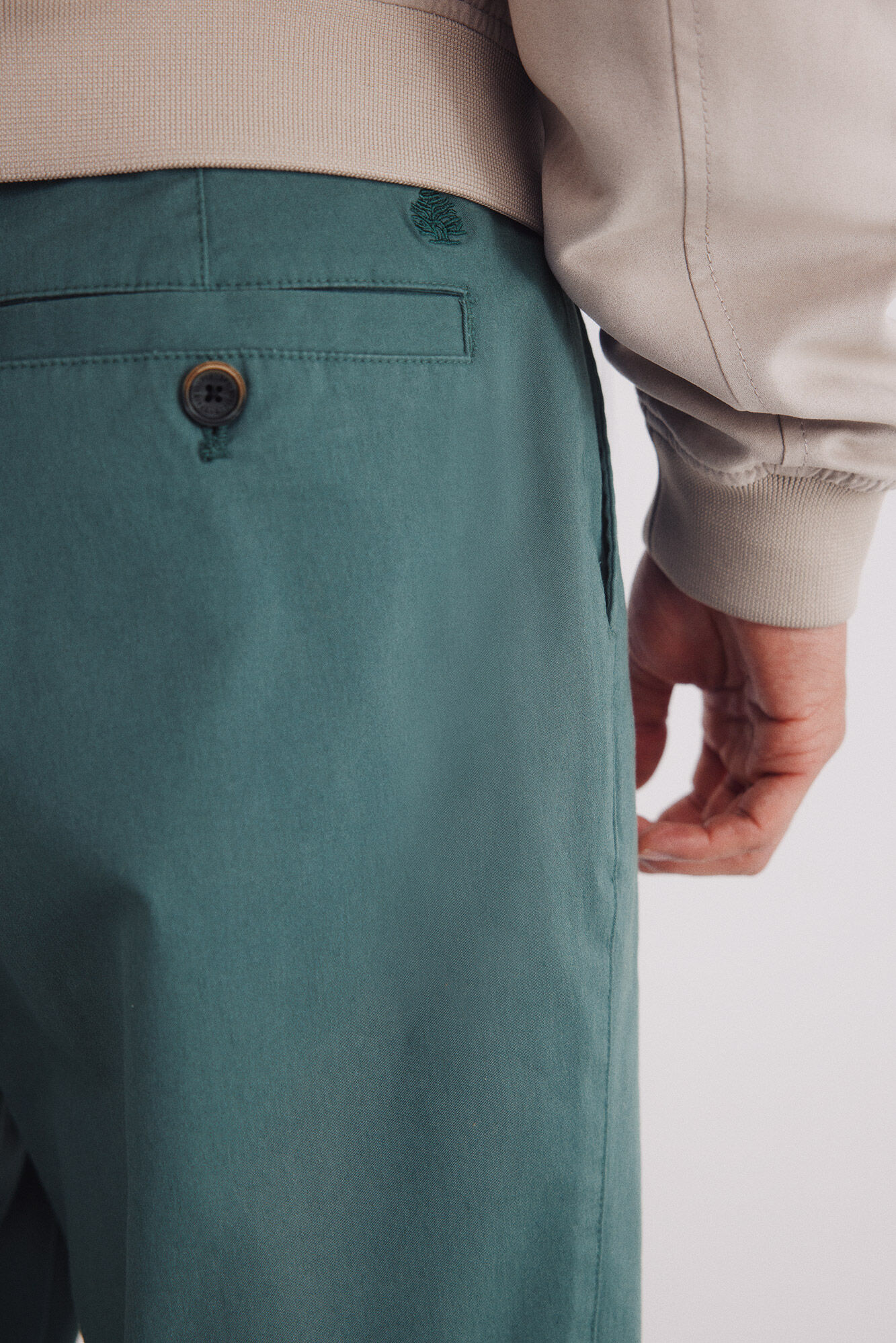 Springfield Pantal&oacute;n chino ligero slim fit caza oscuro