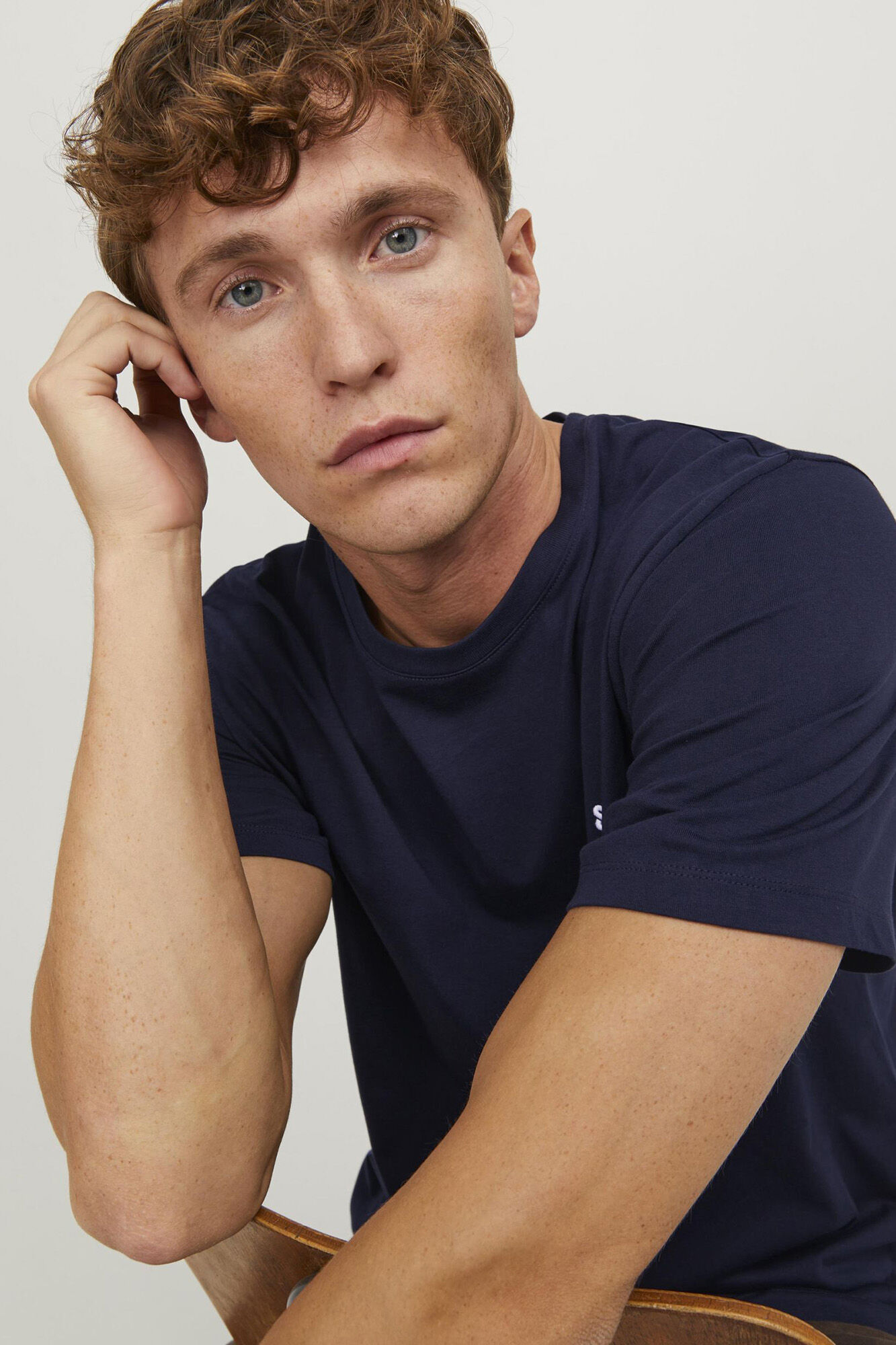 Jack & Jones Playera lisa est&aacute;ndar fit