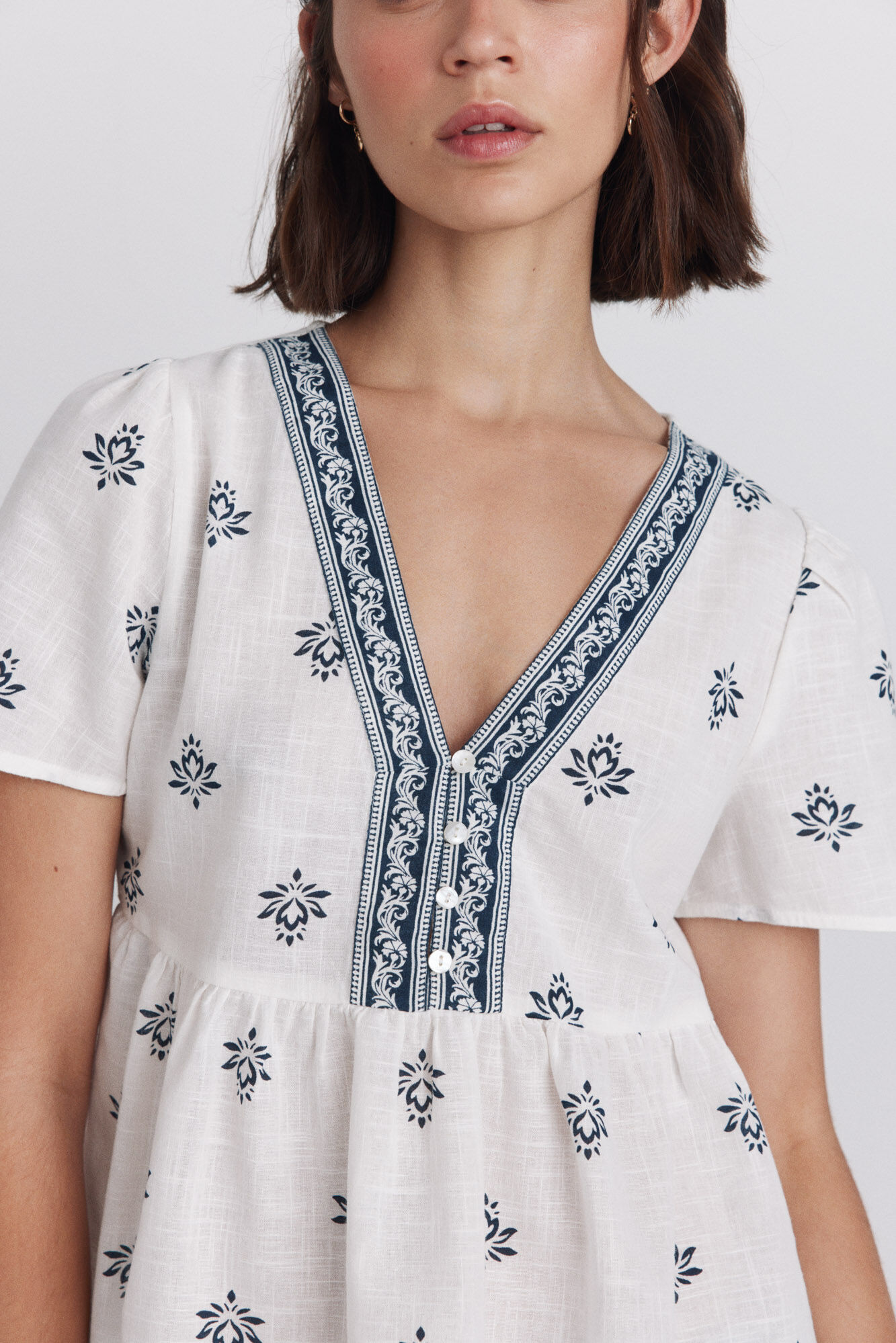Springfield Camisa peplum con detalles en el escote