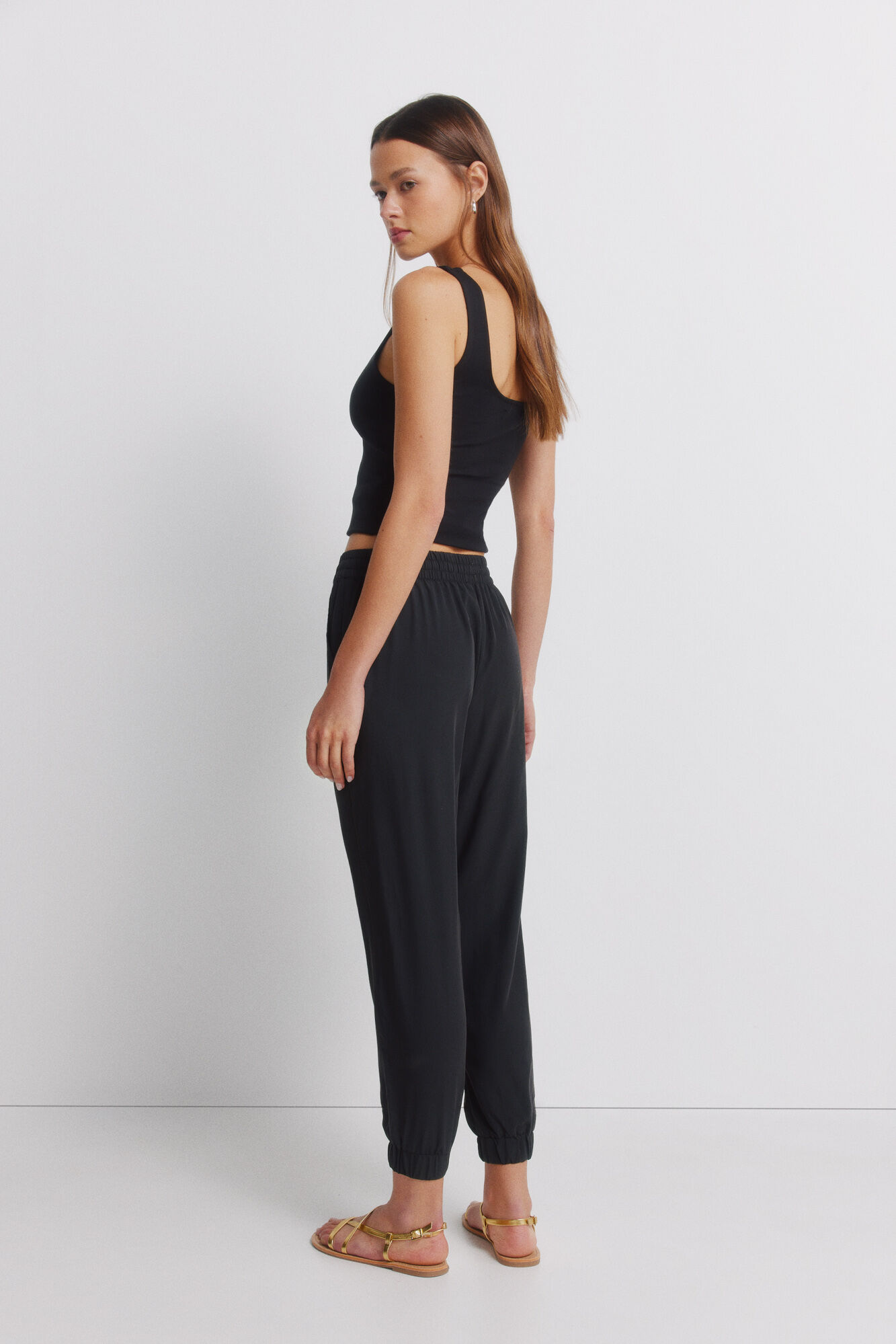 Springfield Pantal&oacute;n jogger con el&aacute;stico negro