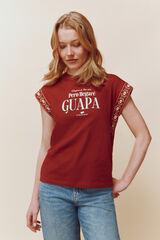 Springfield Playera "Llegar&eacute; tarde, pero llegar&eacute; guapa" rojo