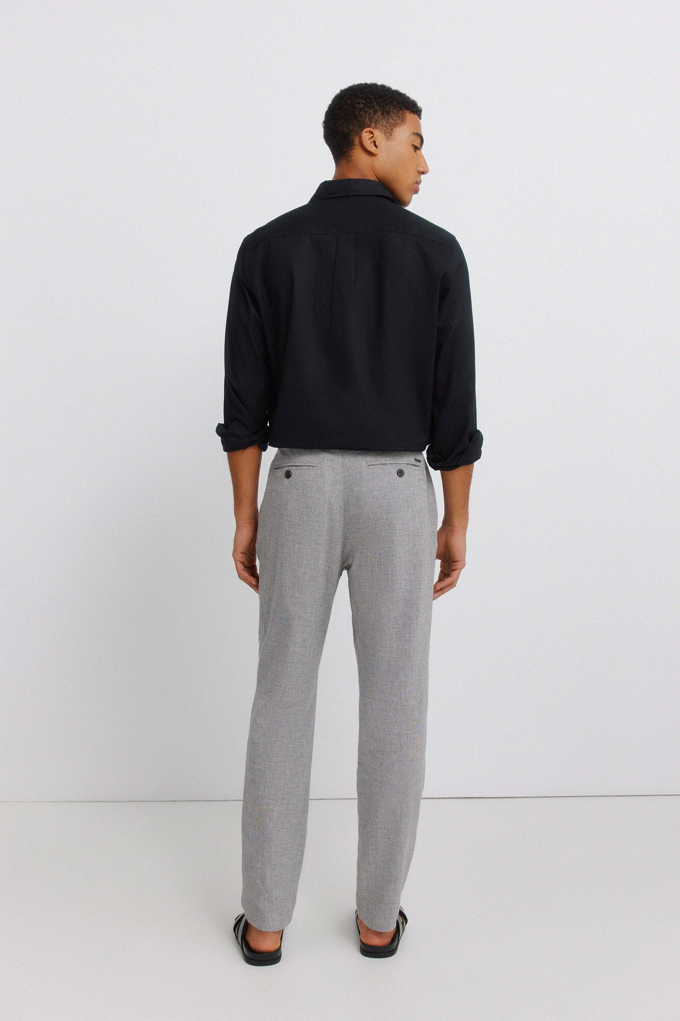 Springfield Pantal&oacute;n slim fit comfort de lino con estructura gris