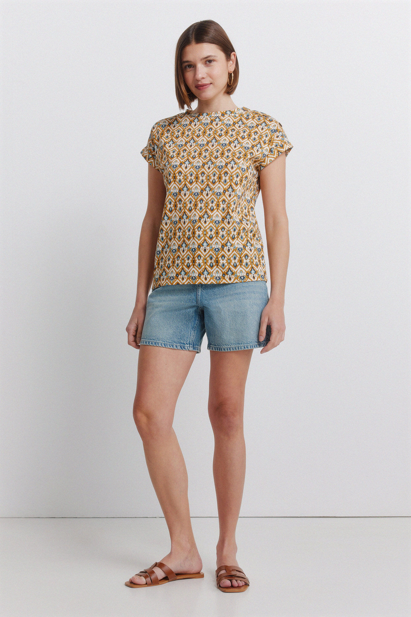 Springfield Playera estampada con botones amarillo