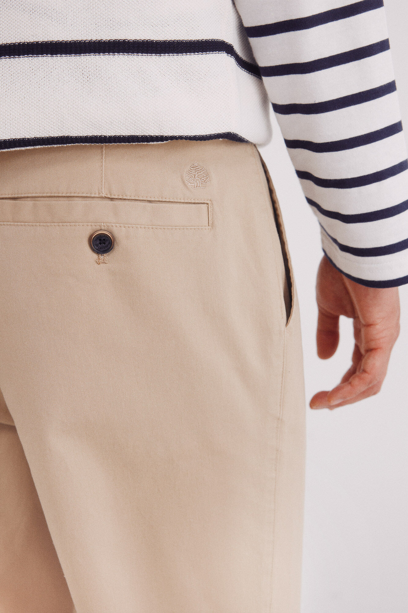Springfield Pantal&oacute;n chino ligero slim fit beige