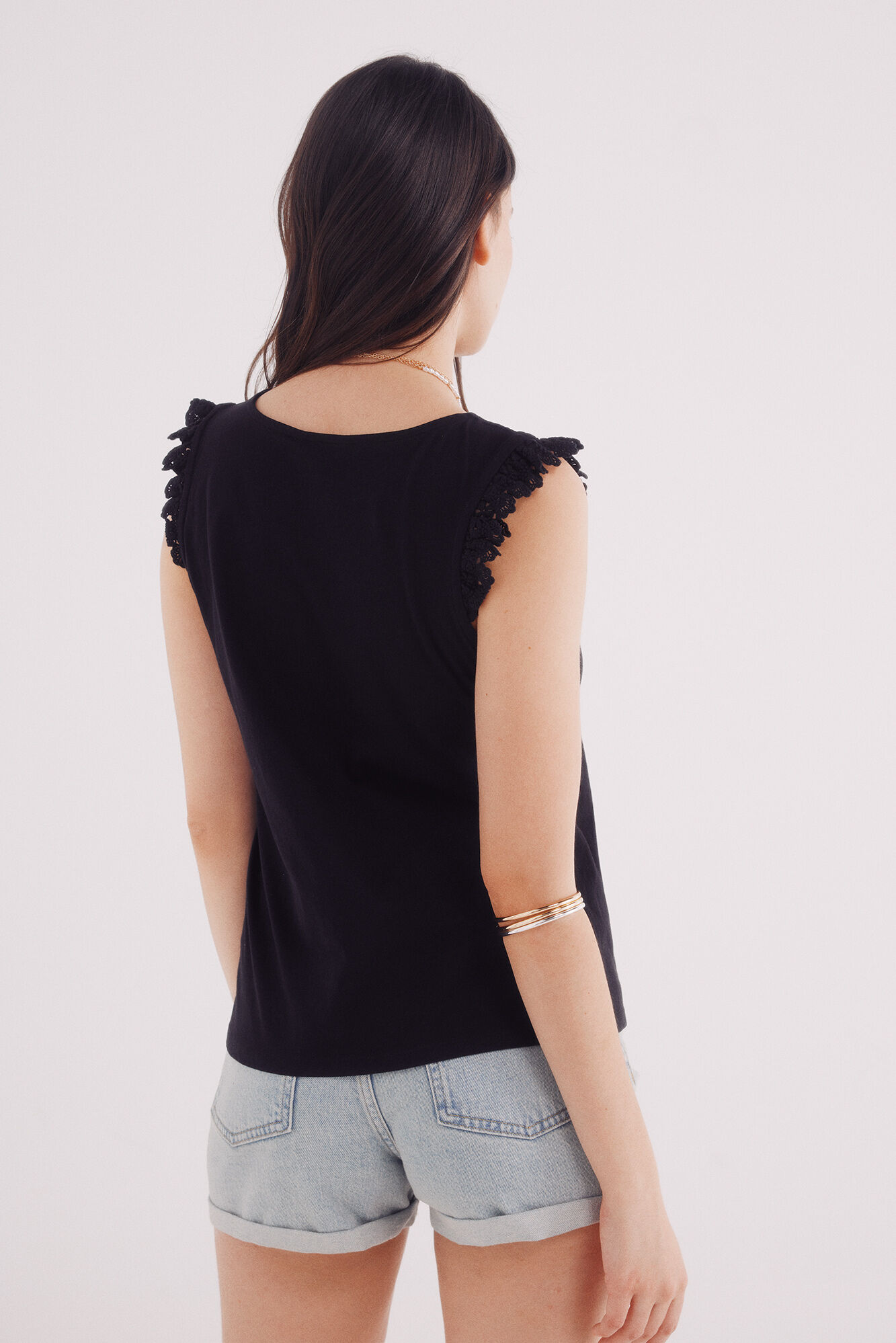 Springfield Playera volantes crochet negro