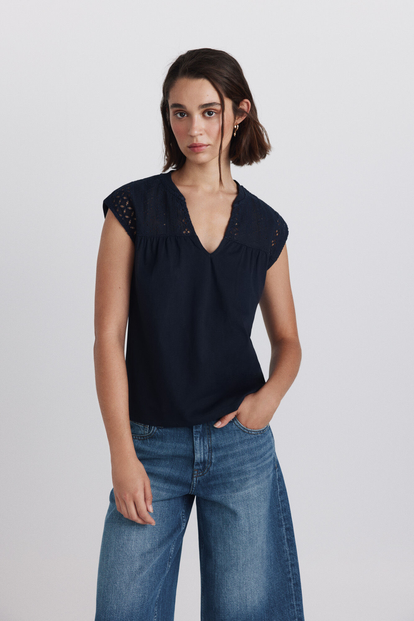Springfield Playera bordado suizo marino