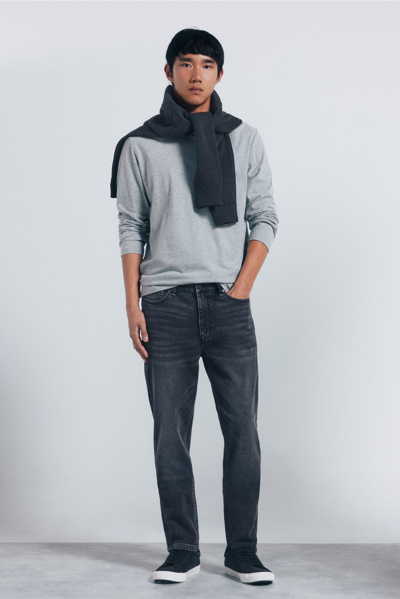 Springfield Jeans ajustados con lavado gris oscuro