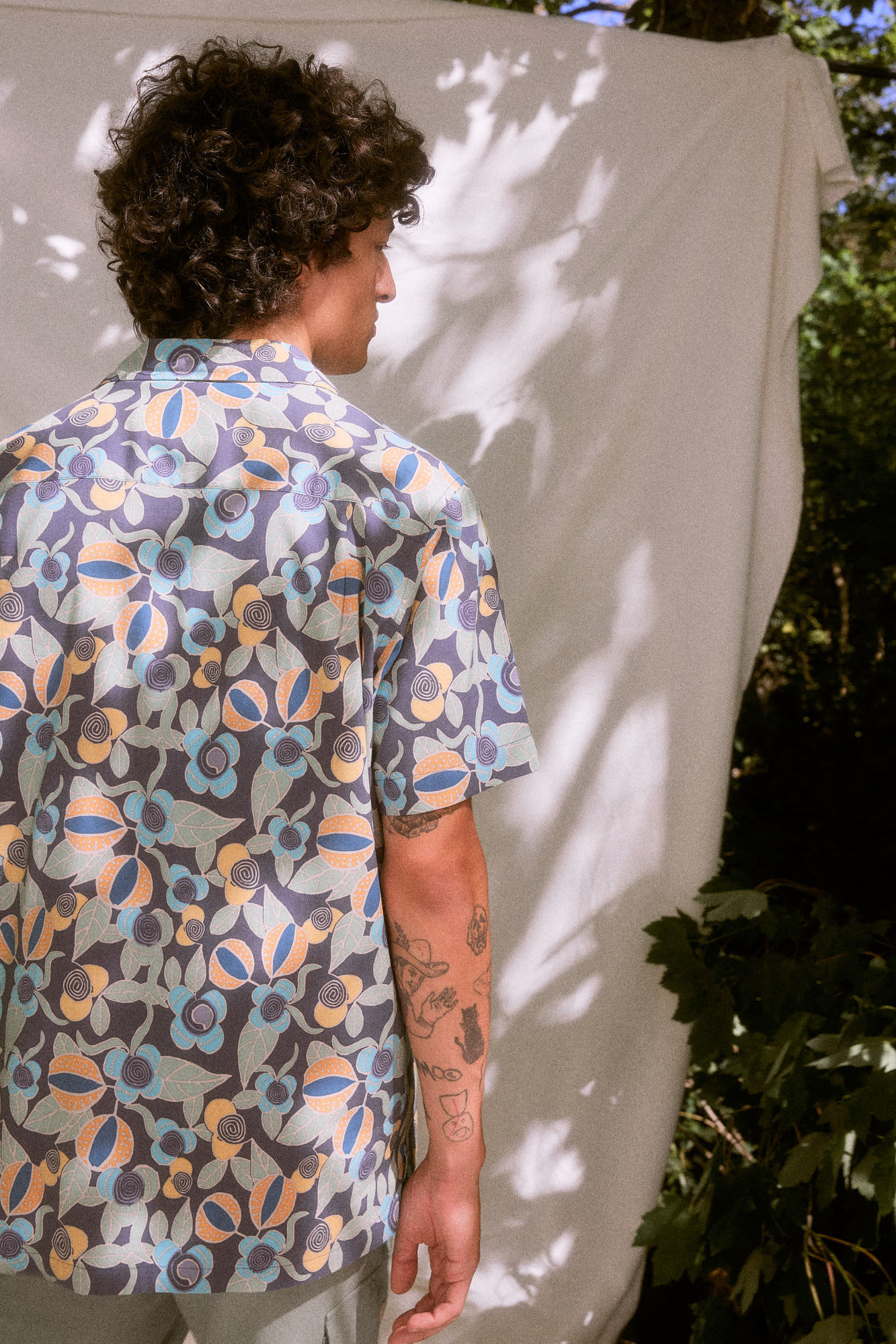 Springfield Camisa de manga corta estampado "Roots Studio" negro