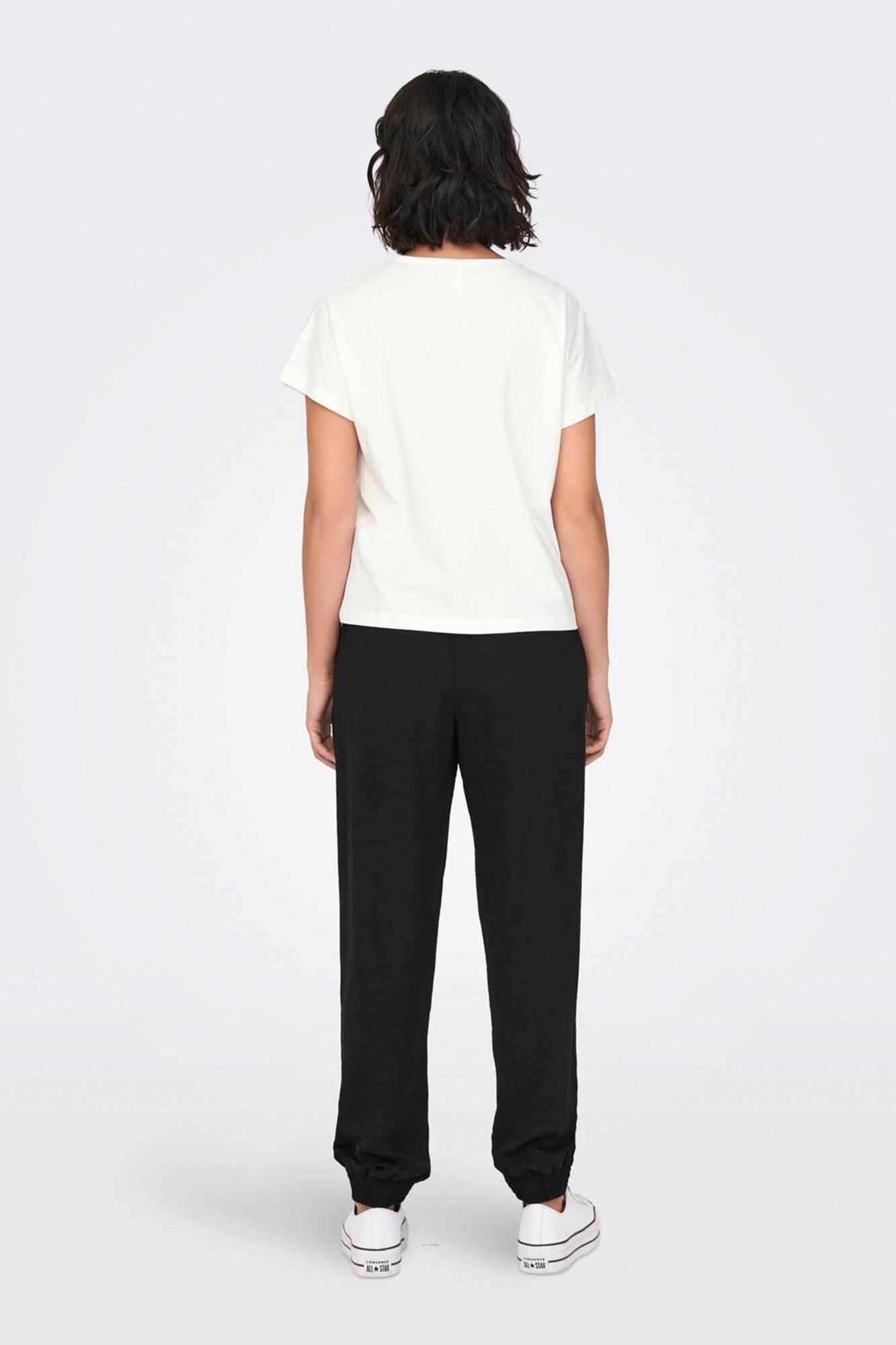 Only Playera de manga corta y cuello redondo natural