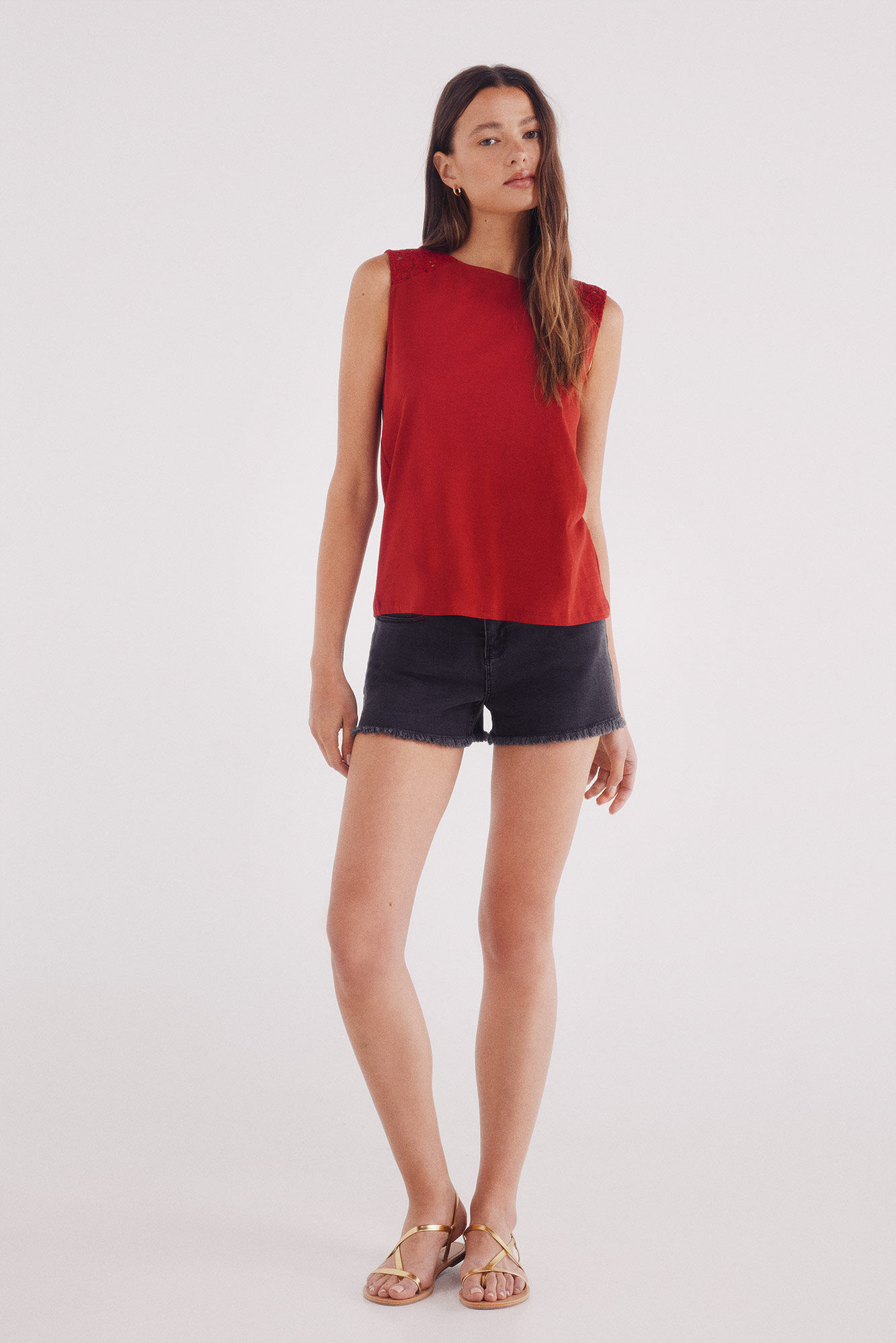 Springfield Playera crochet hombros rojo