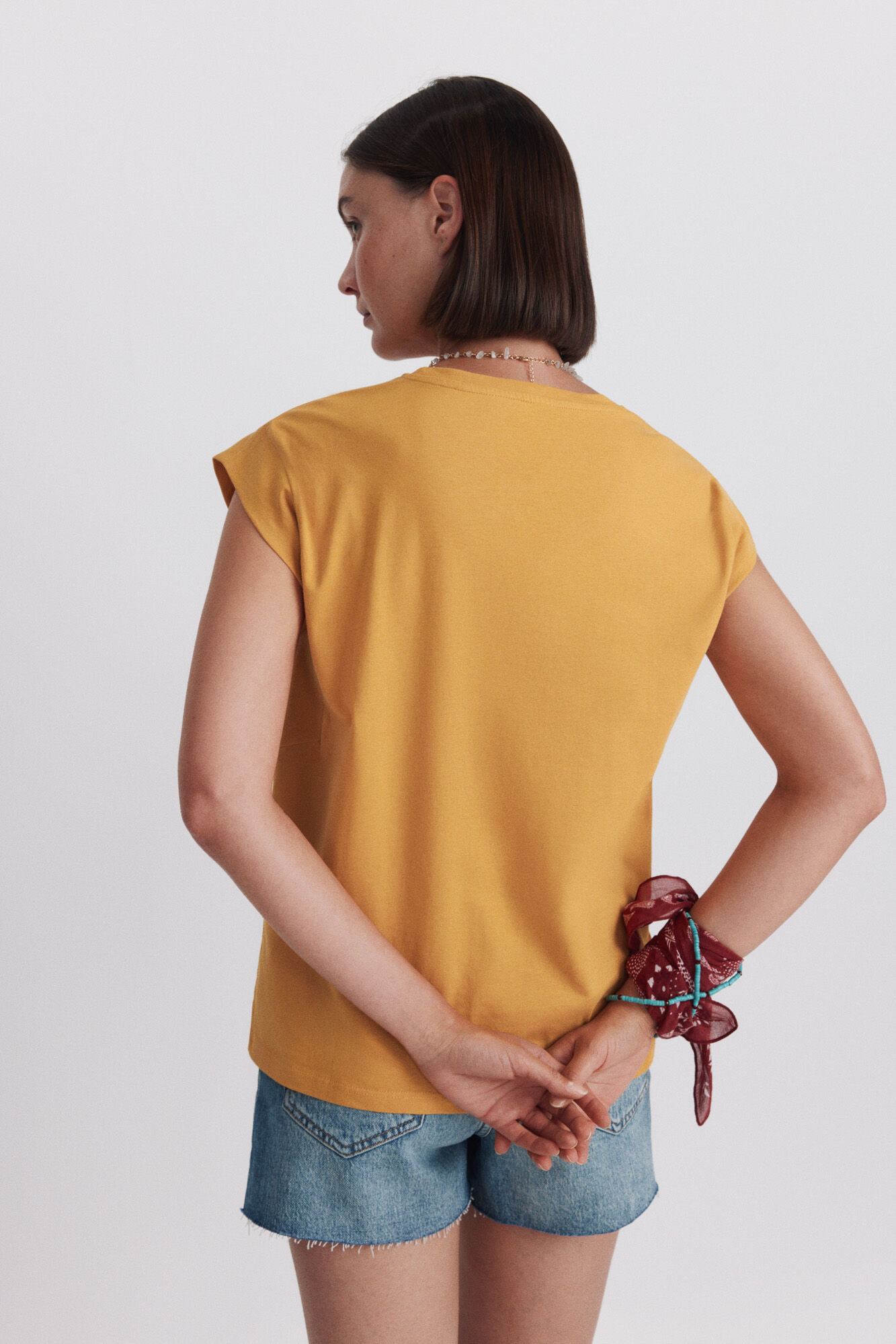 Springfield Playera con dibujo amarillo