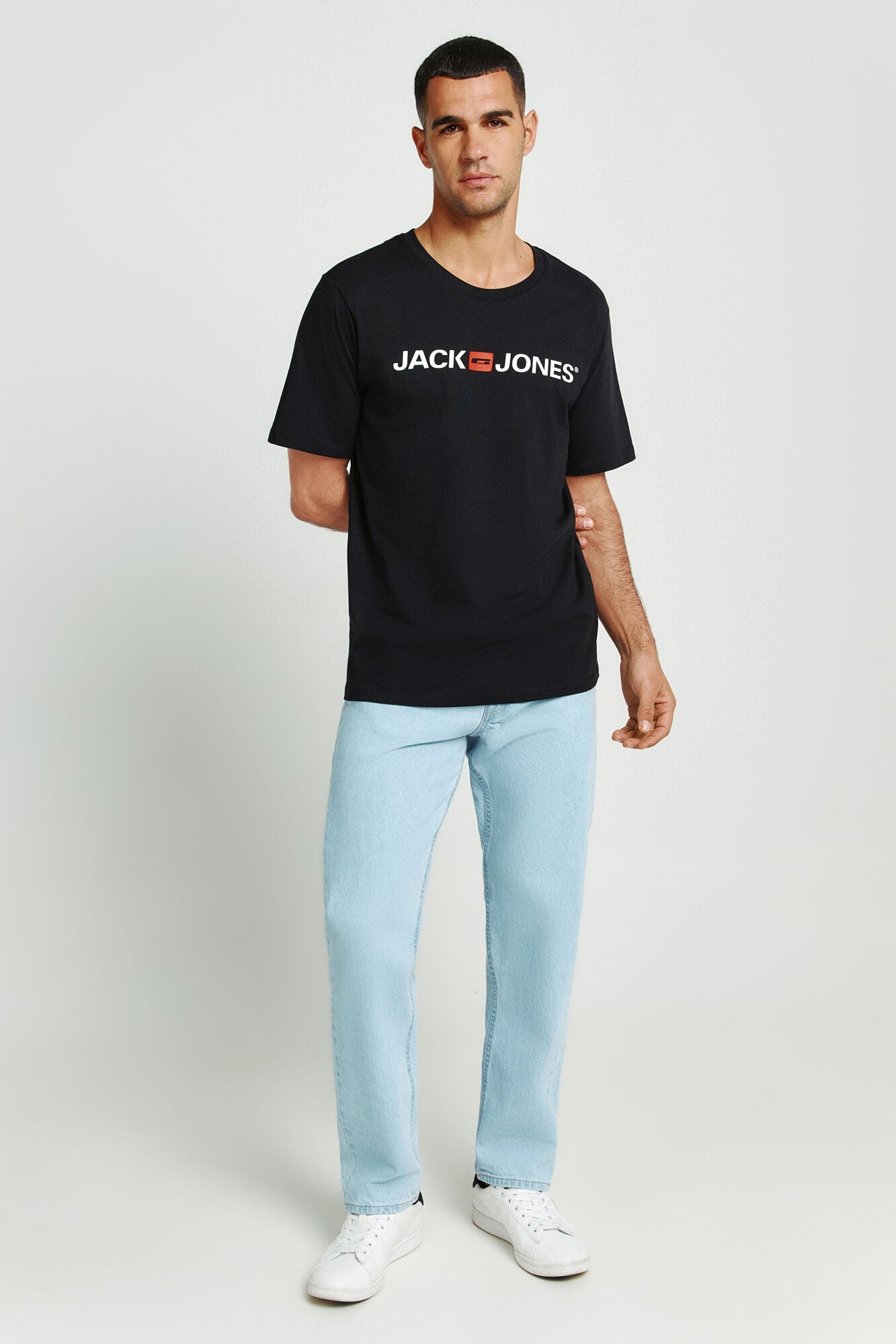 Jack & Jones Playera est&aacute;ndar fit negro