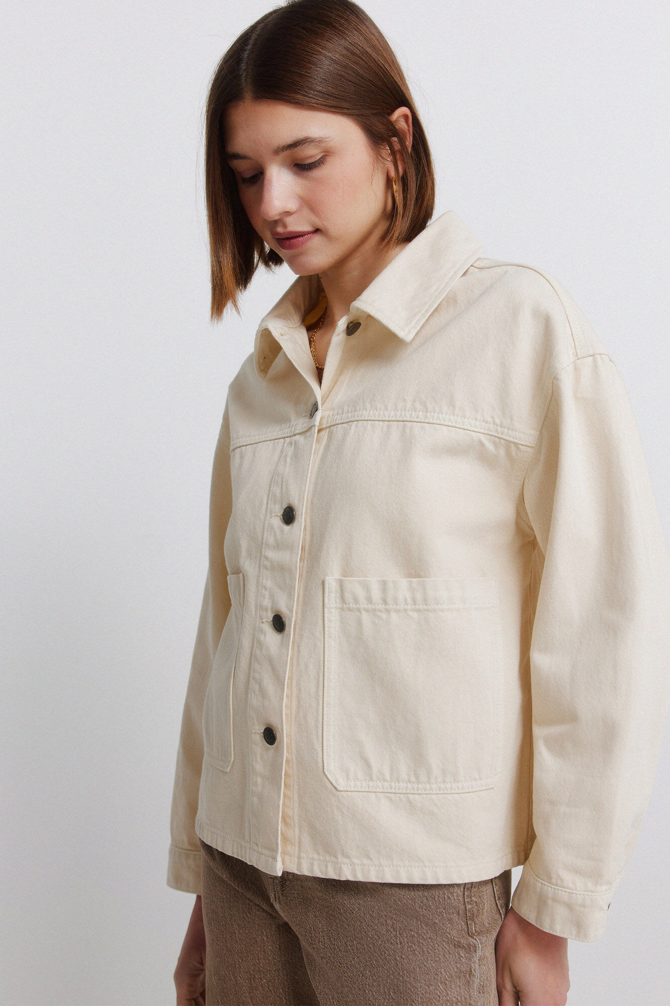 Springfield Chamarra extragrande de denim color beige