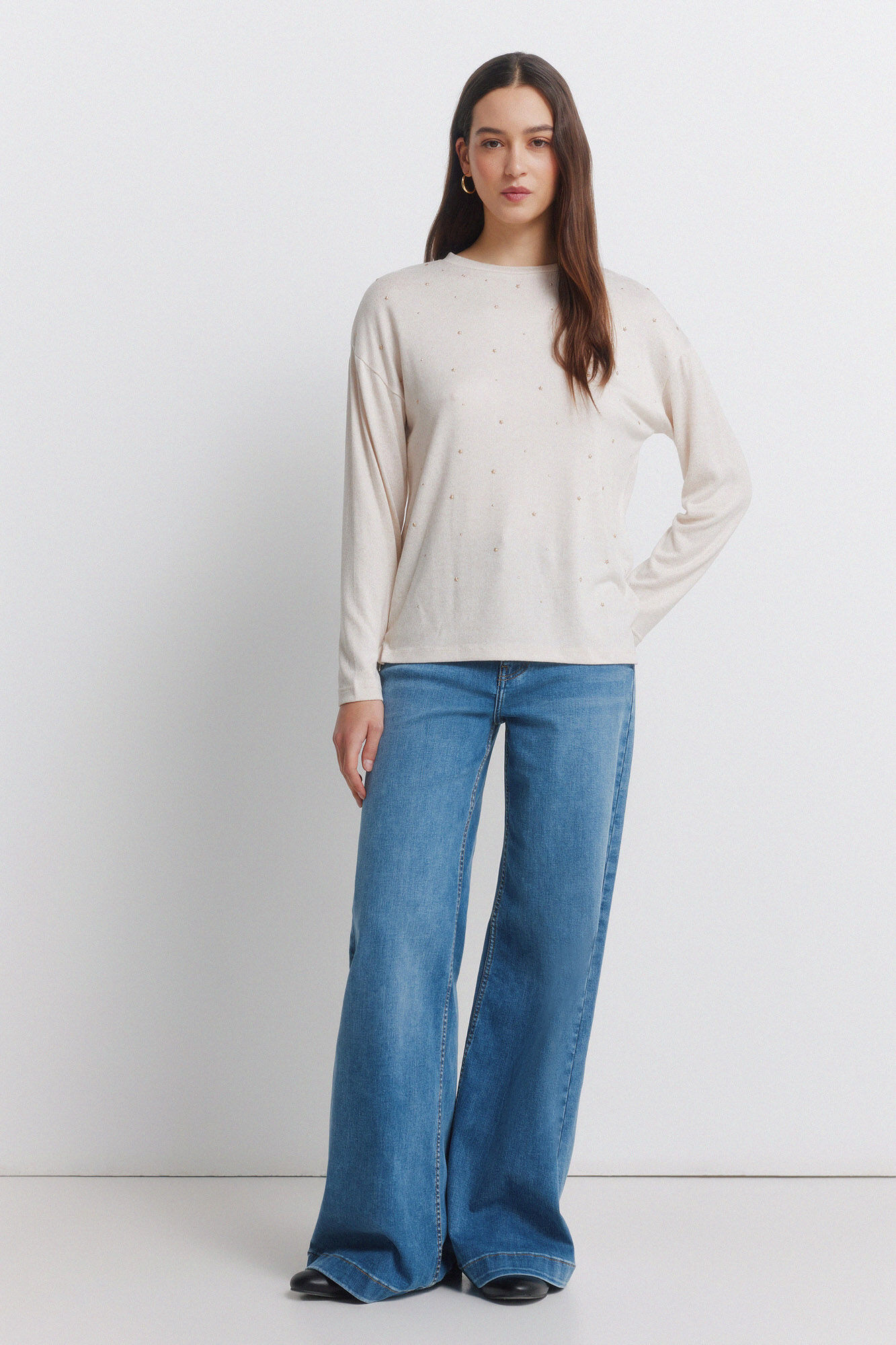 Springfield Playera con tachuelas en la parte delantera caf&eacute;