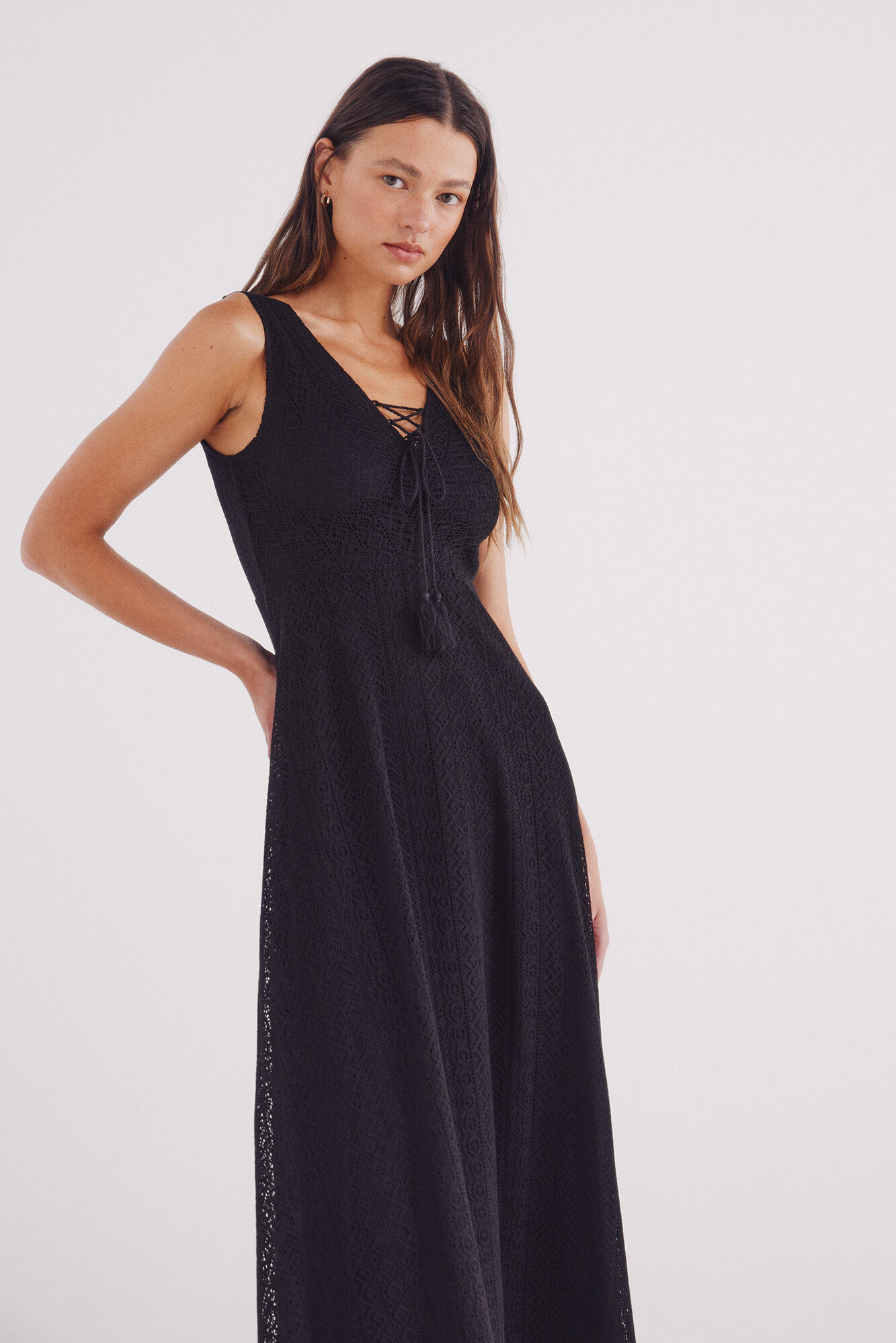 Springfield Vestido midi crochet escote lazo borlas negro