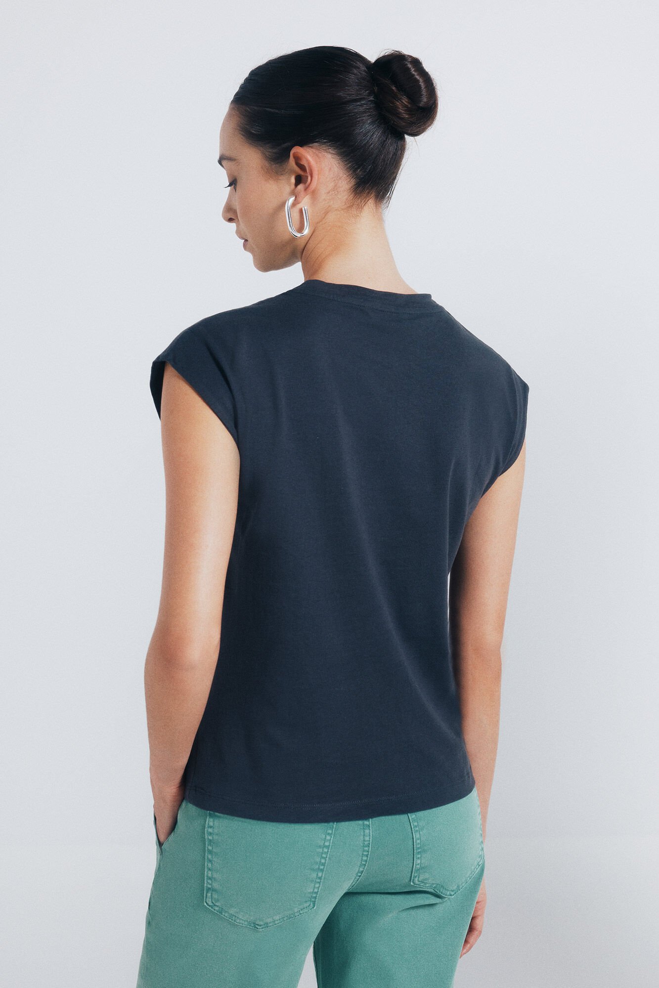 Springfield Playera tachuelas cristal gris