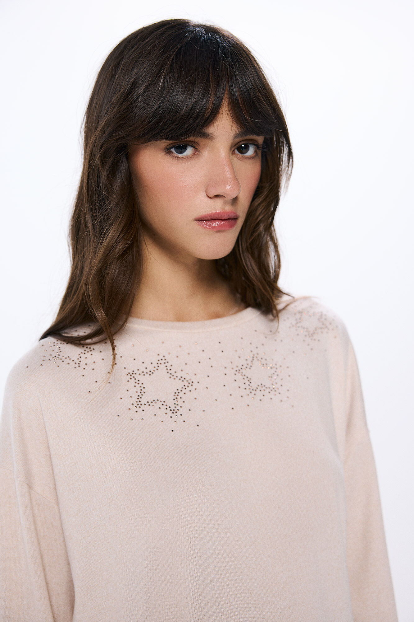 Springfield Playera estrellas tachuelas cristales caf&eacute;