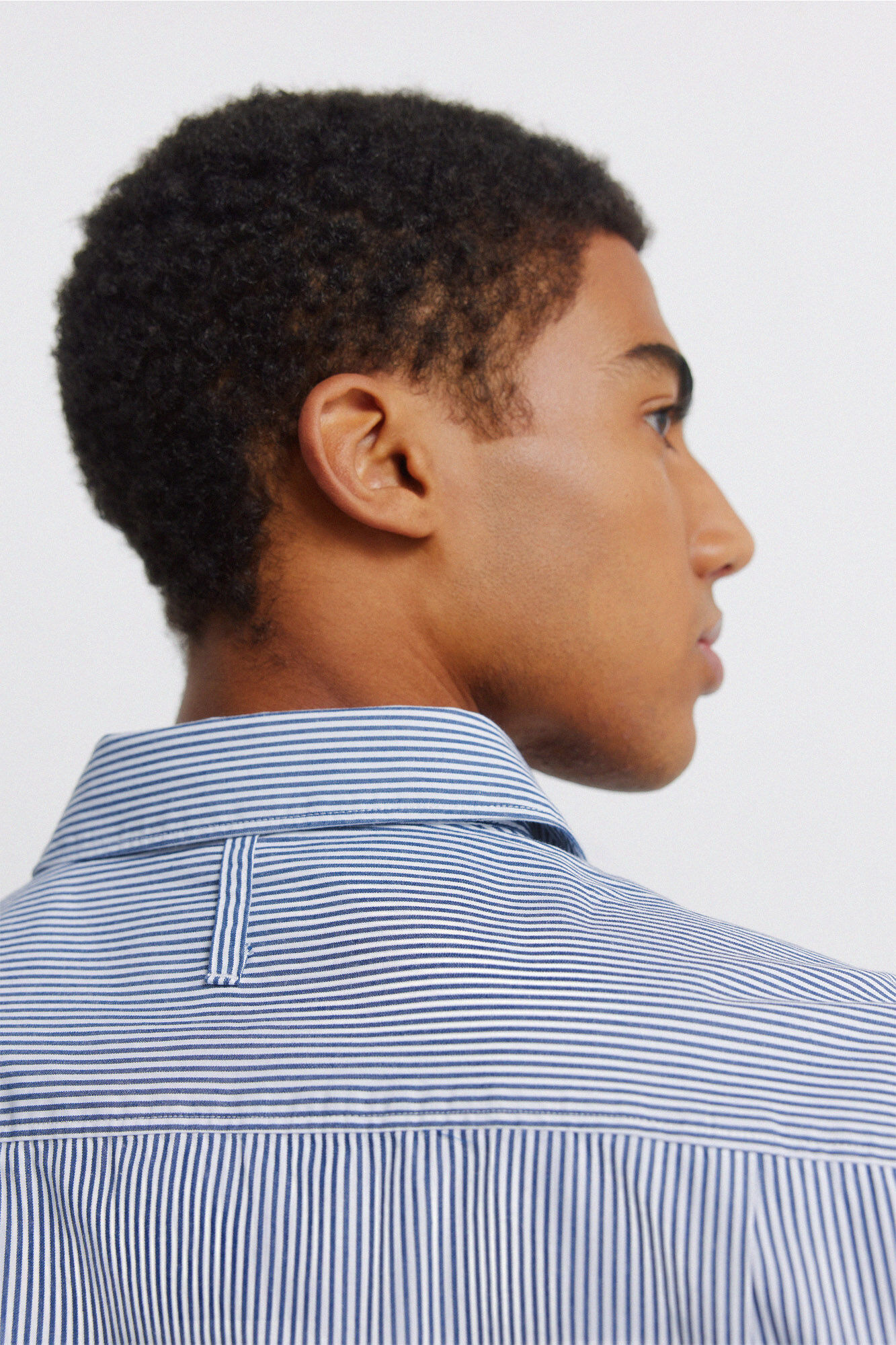 Springfield Camisa a rayas con bordado en el bolsillo azulado