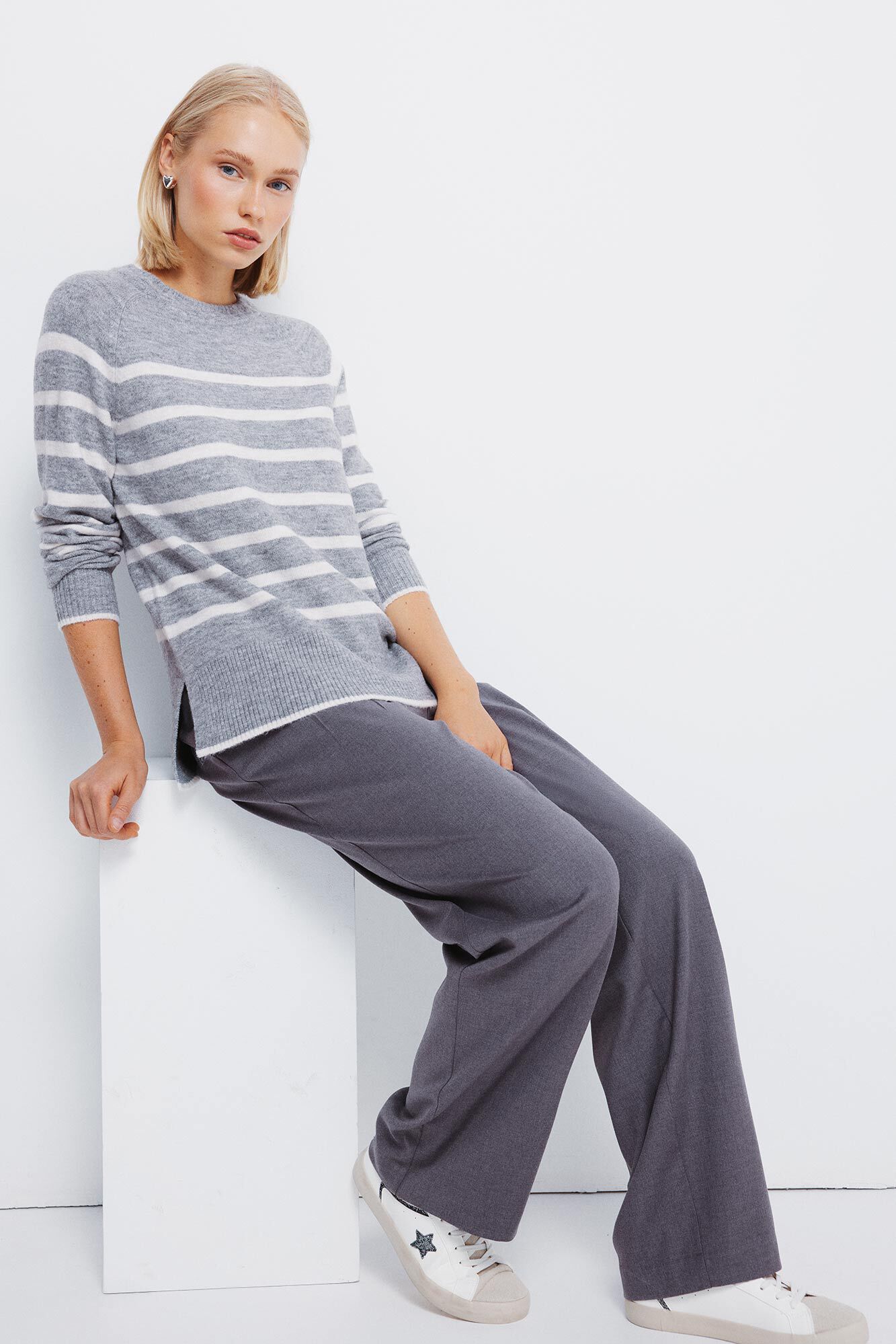 Springfield Su&eacute;ter cuello trenzado gris