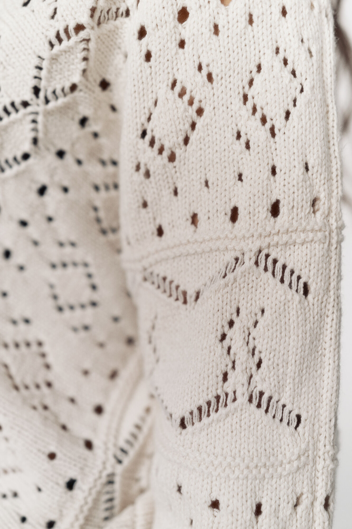 High Spirits Su&eacute;ter Jinglee blanco