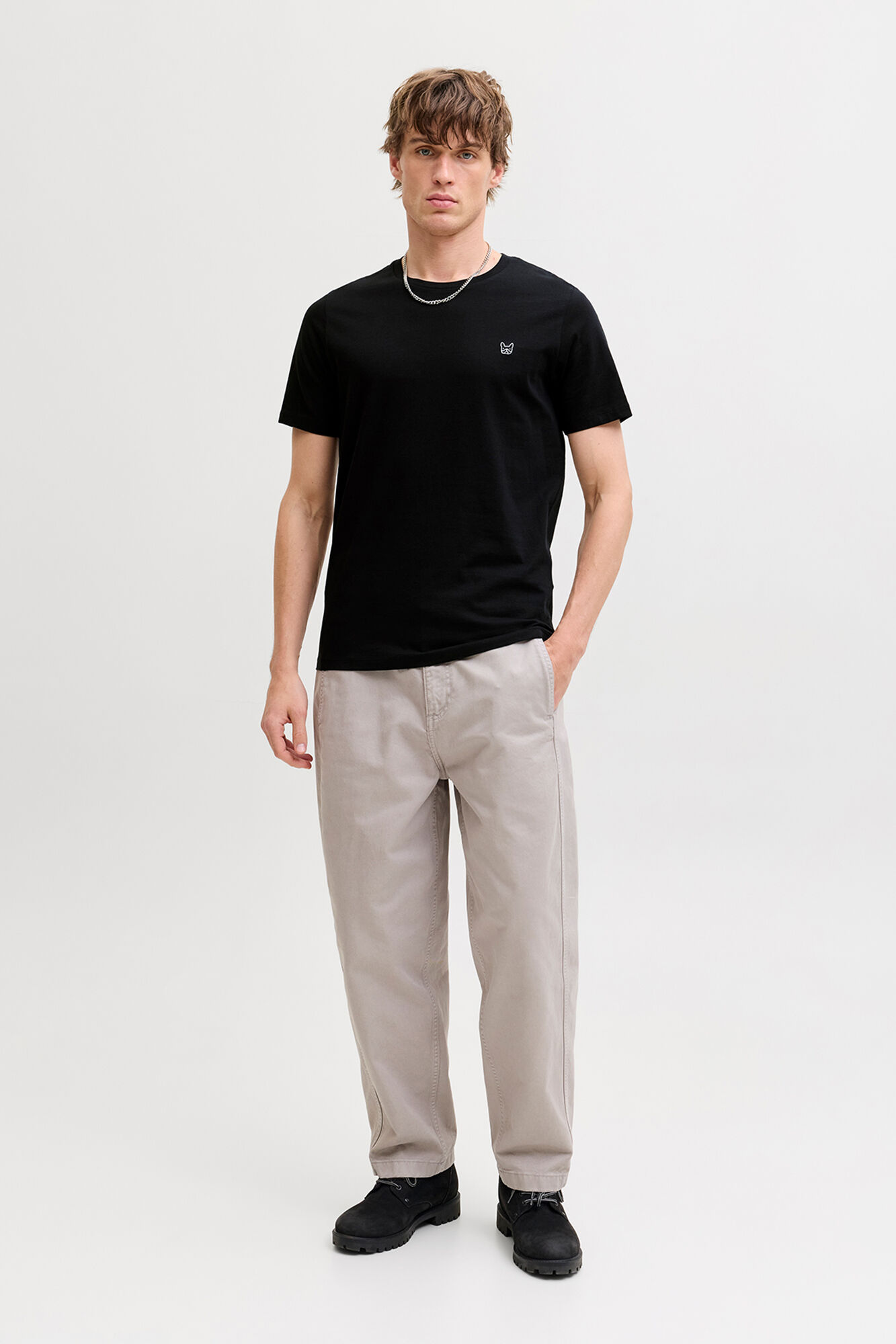 Jack & Jones Playera slim fit de algod&oacute;n con logo icono negro