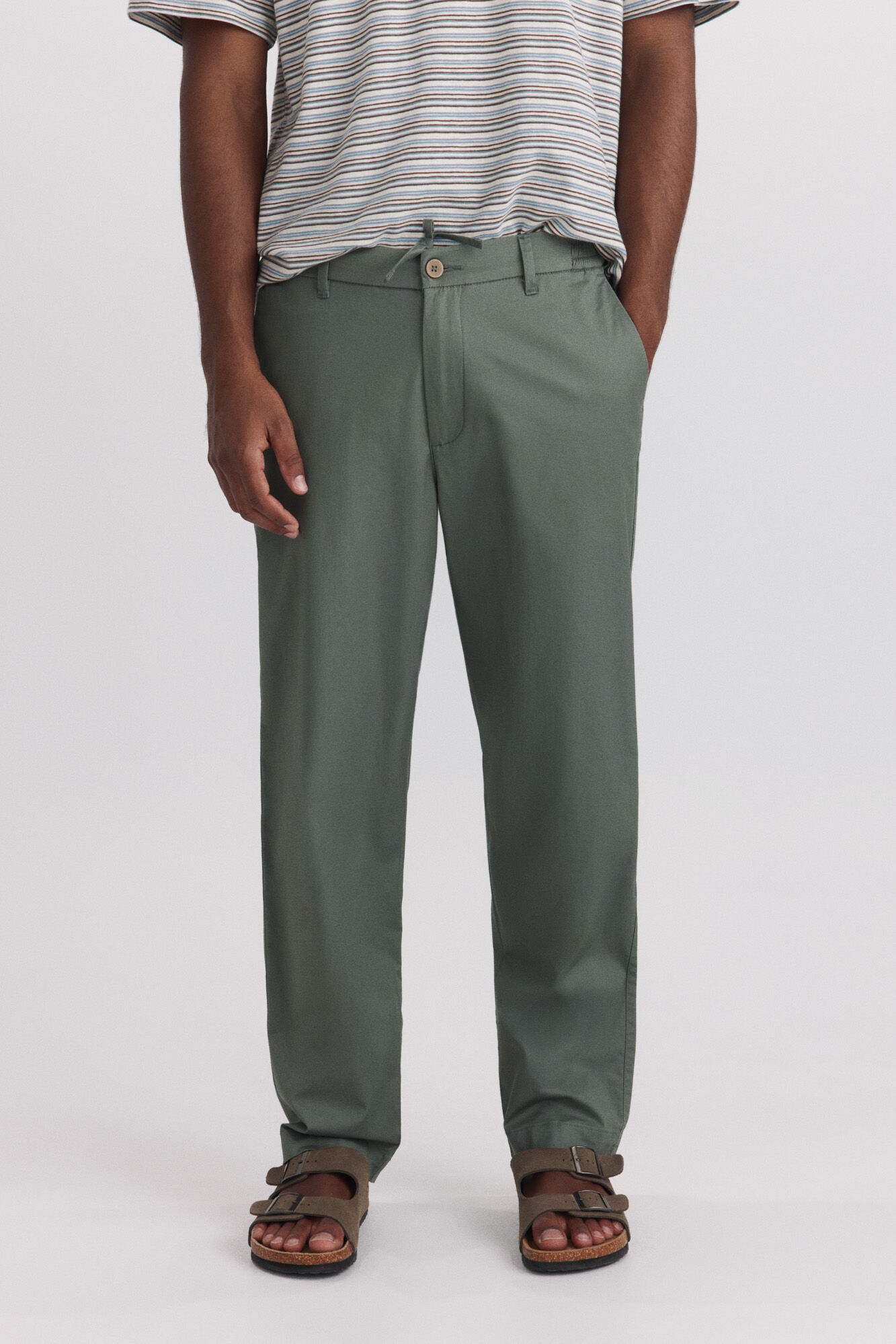 Springfield Pantal&oacute;n ligero straight fit
