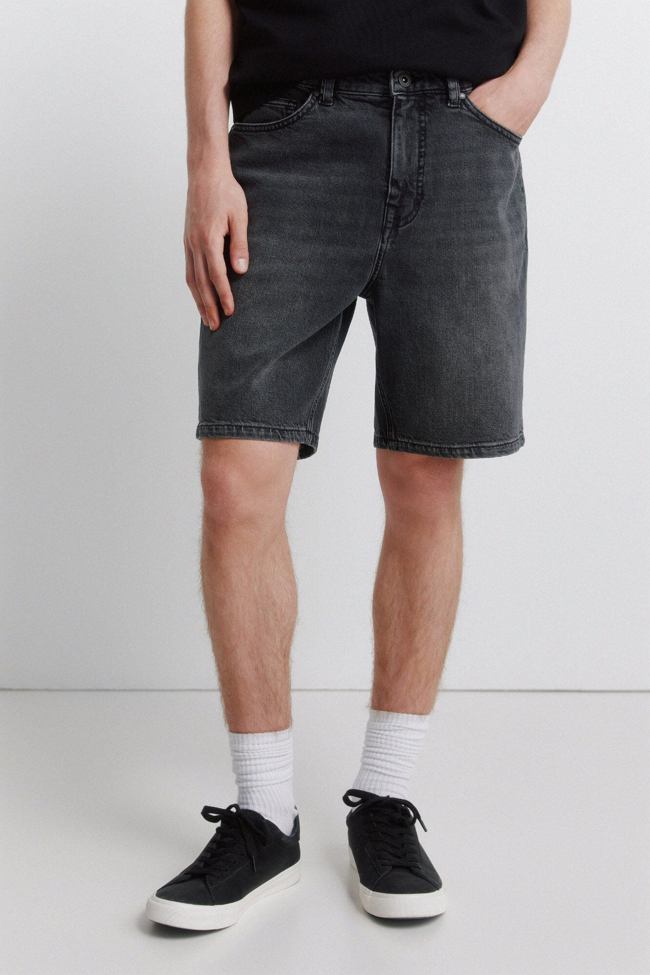 Springfield Bermuda de mezclilla negra lavado regular fit