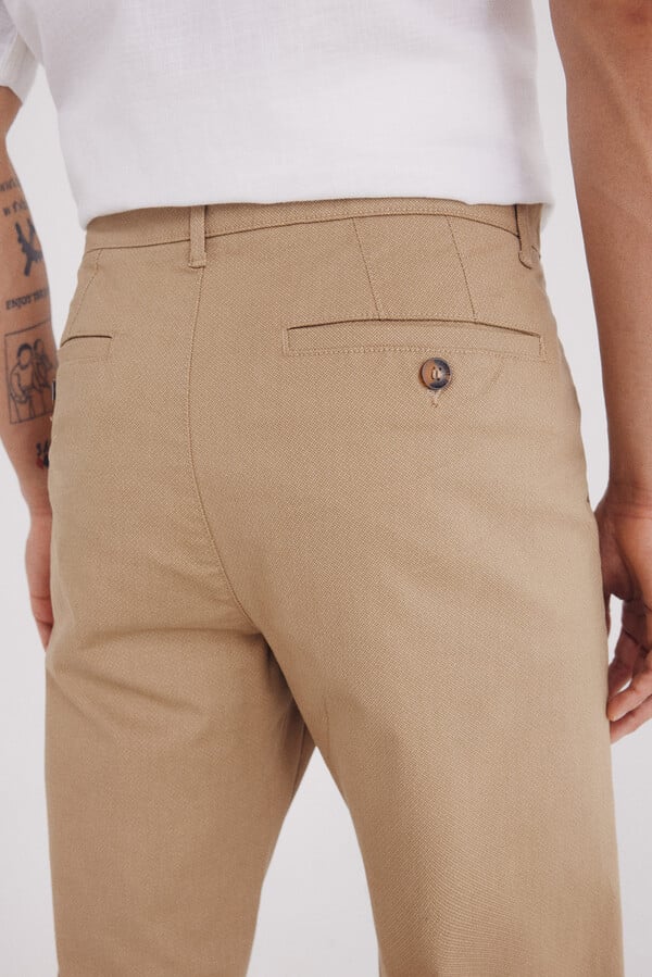 Springfield Pantalón chino microestampado slim fit beige