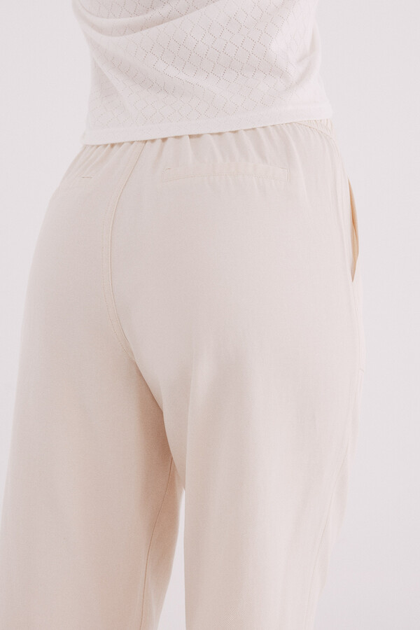 Springfield Pantalón jogger lyocell algodón beige