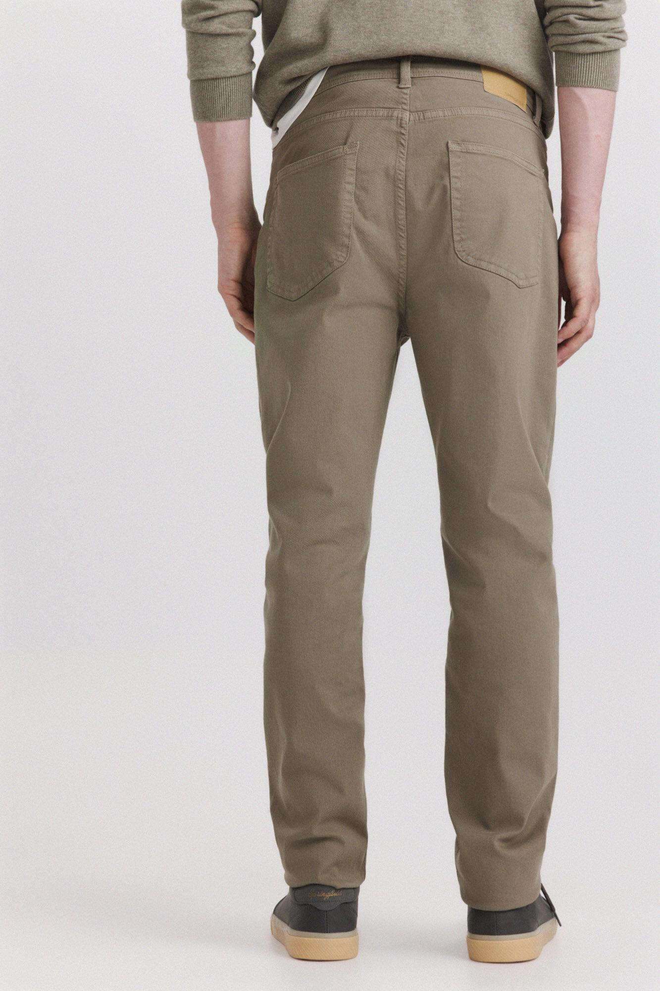 Springfield Pantal&oacute;n de 5 bolsillos slim lavado khaki