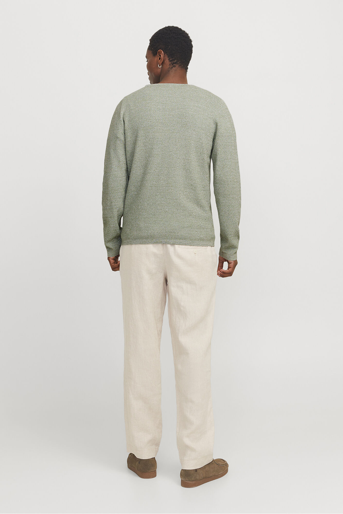 Jack & Jones Su&eacute;ter regular fit caza oscuro