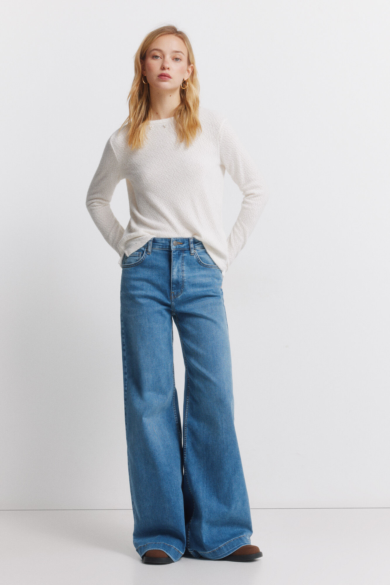 Springfield Playera chenilla cuello fantas&iacute;a beige