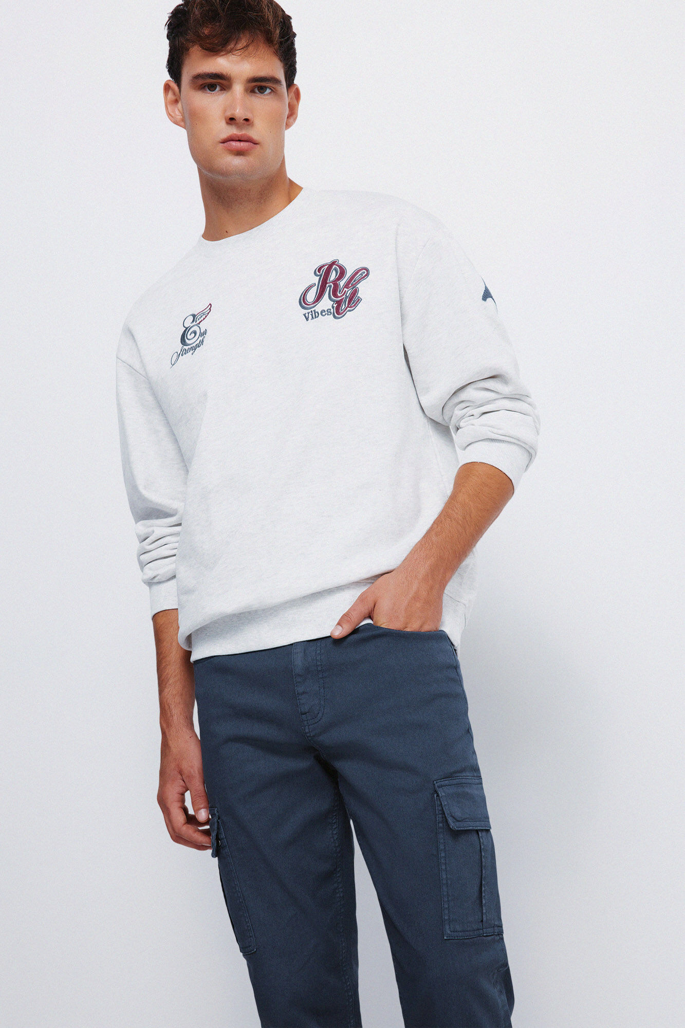 Springfield Pantal&oacute;n cargo lavado de corte entallado azul indigo