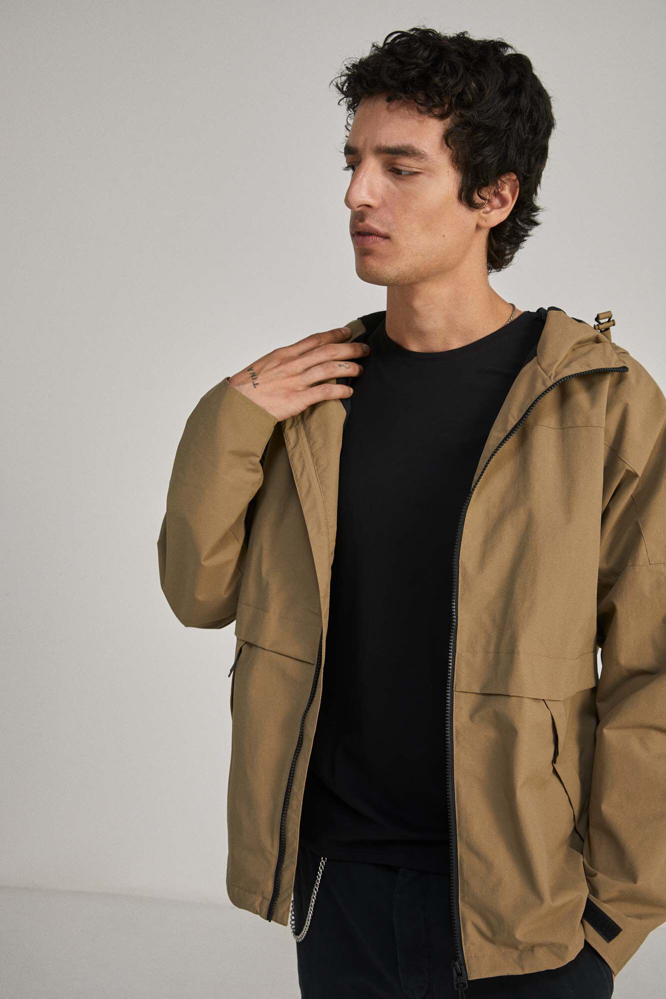 Springfield Parka t&eacute;cnica capucha beige