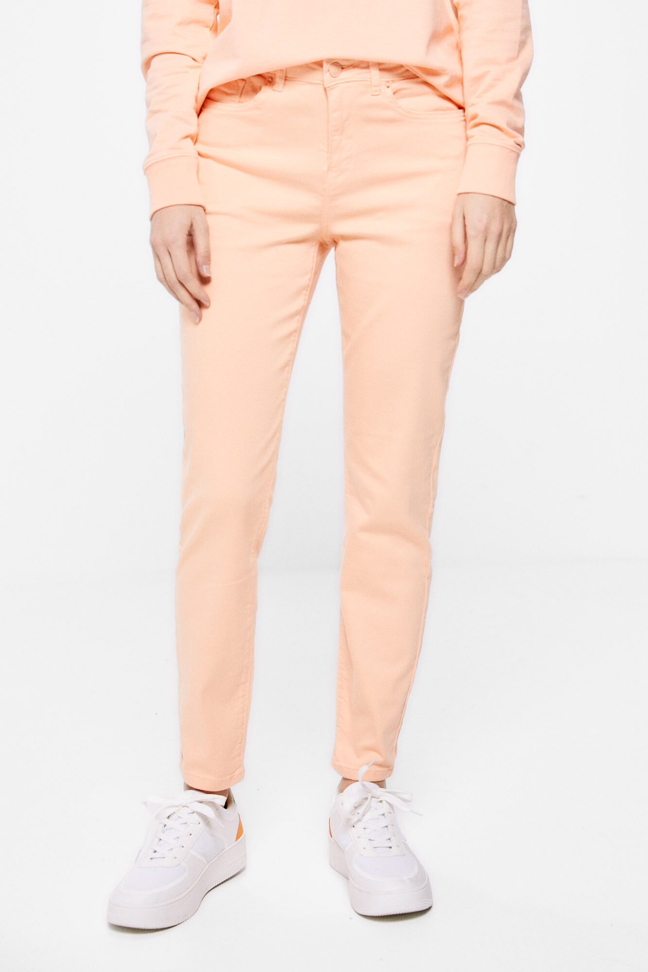 Jeans Slim Cropped Eco Dye | Pantalones de mezclilla para mujer ...