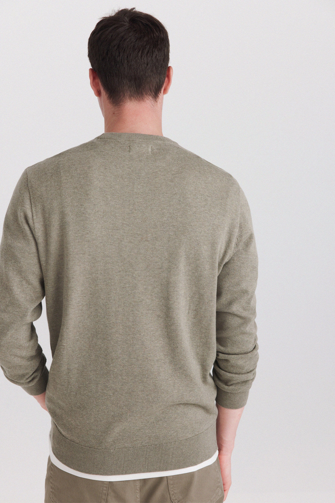 Springfield Su&eacute;ter b&aacute;sico cuello redondo khaki