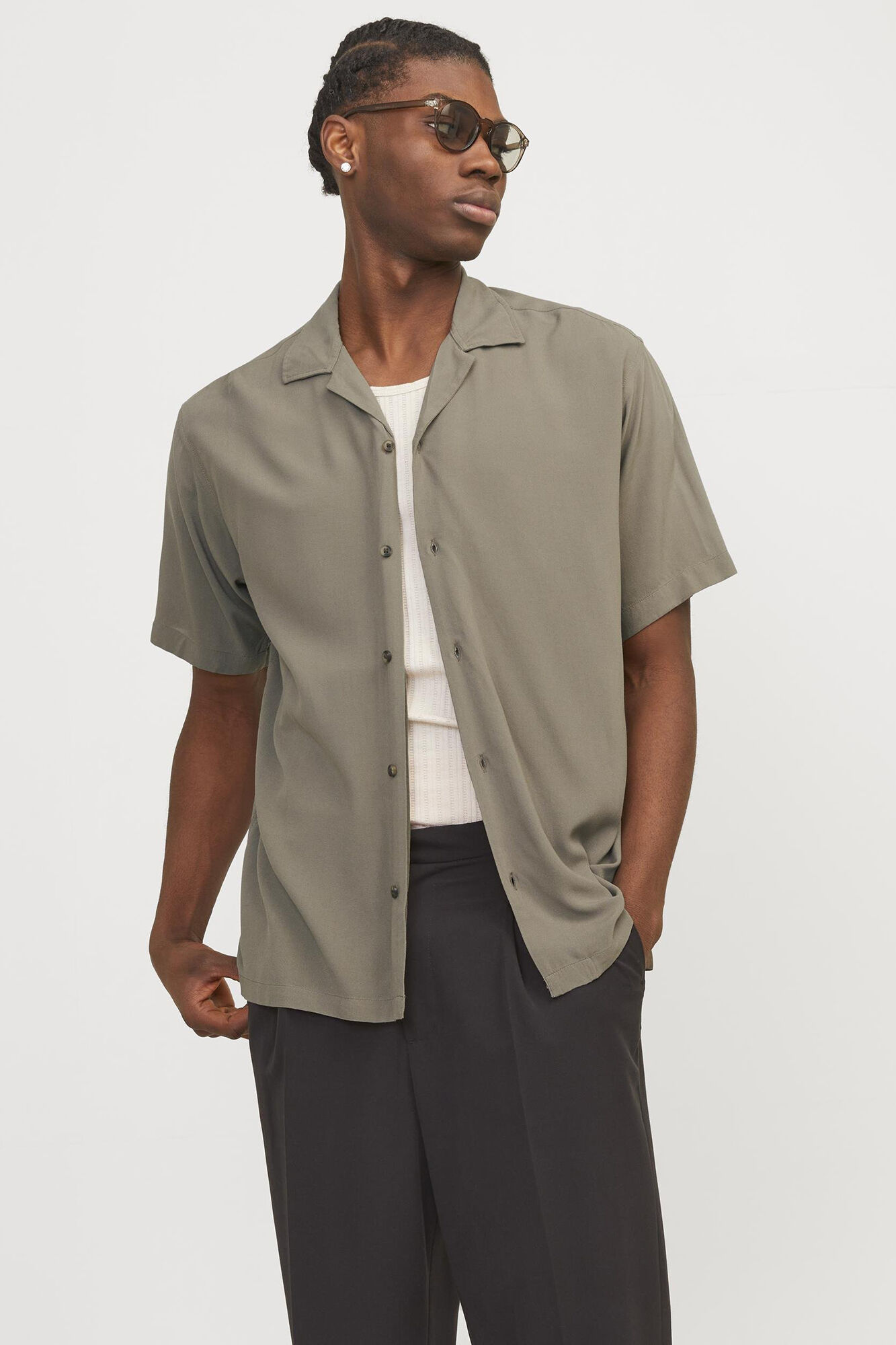 Jack & Jones Camisa relaxed fit manga corta gris