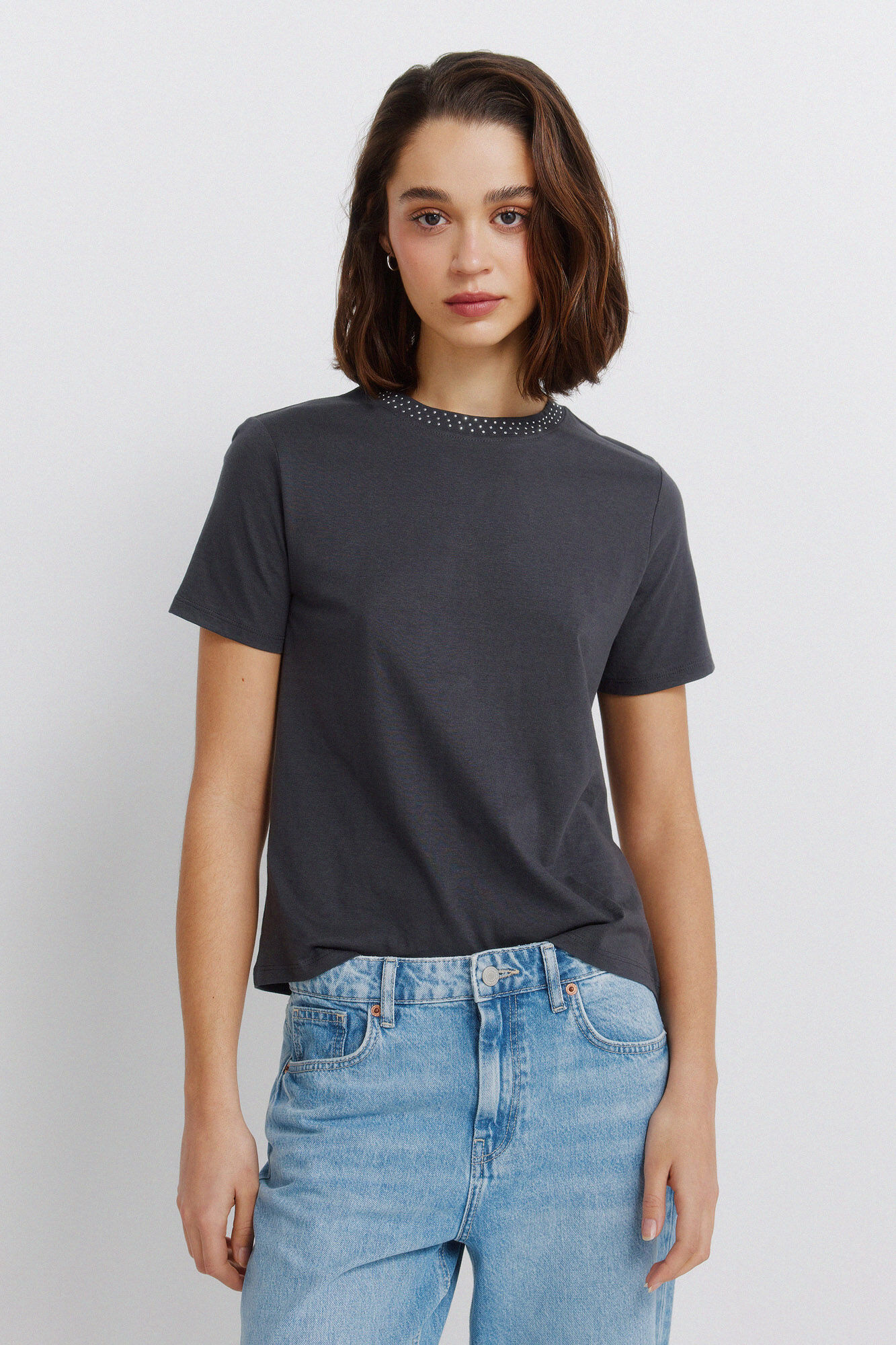 Springfield Playera manga corta con estoperoles
