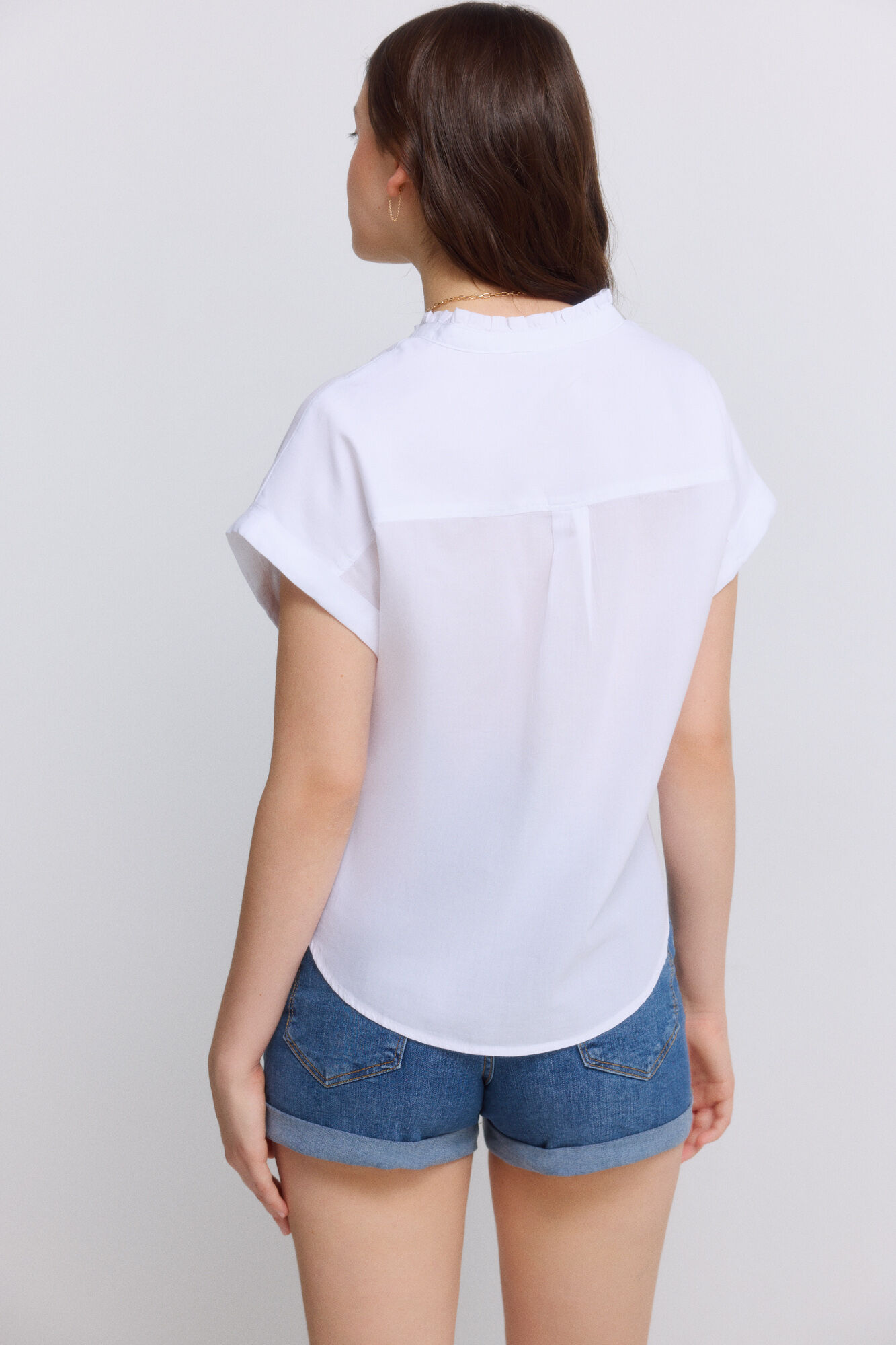 Springfield Blusa cuello mao con volantes natural