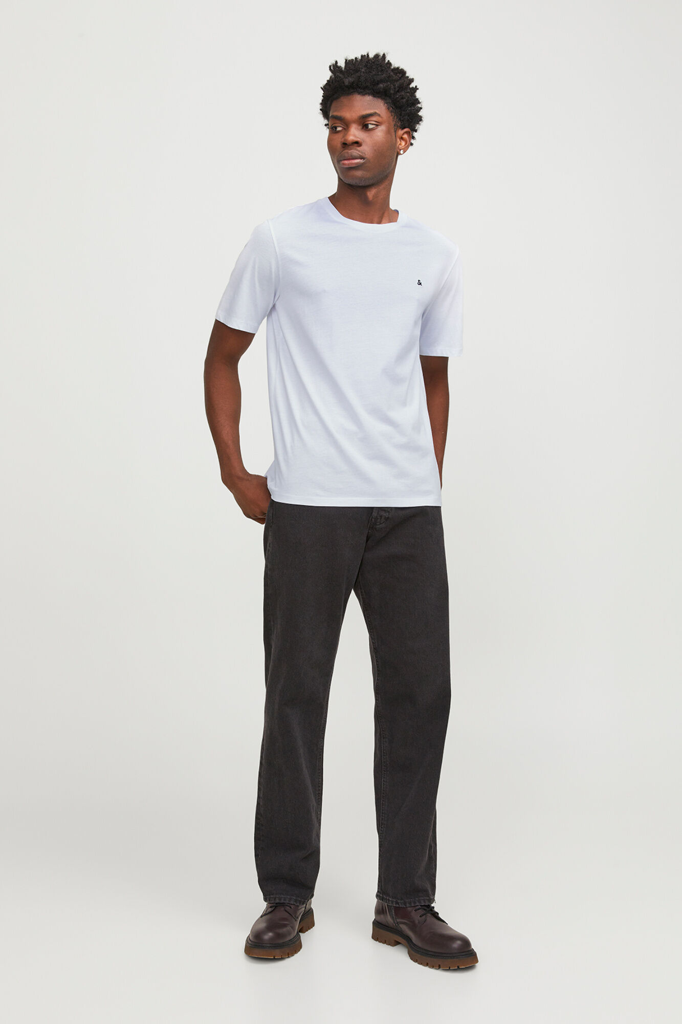 Jack & Jones Playera de manga corta con logo natural